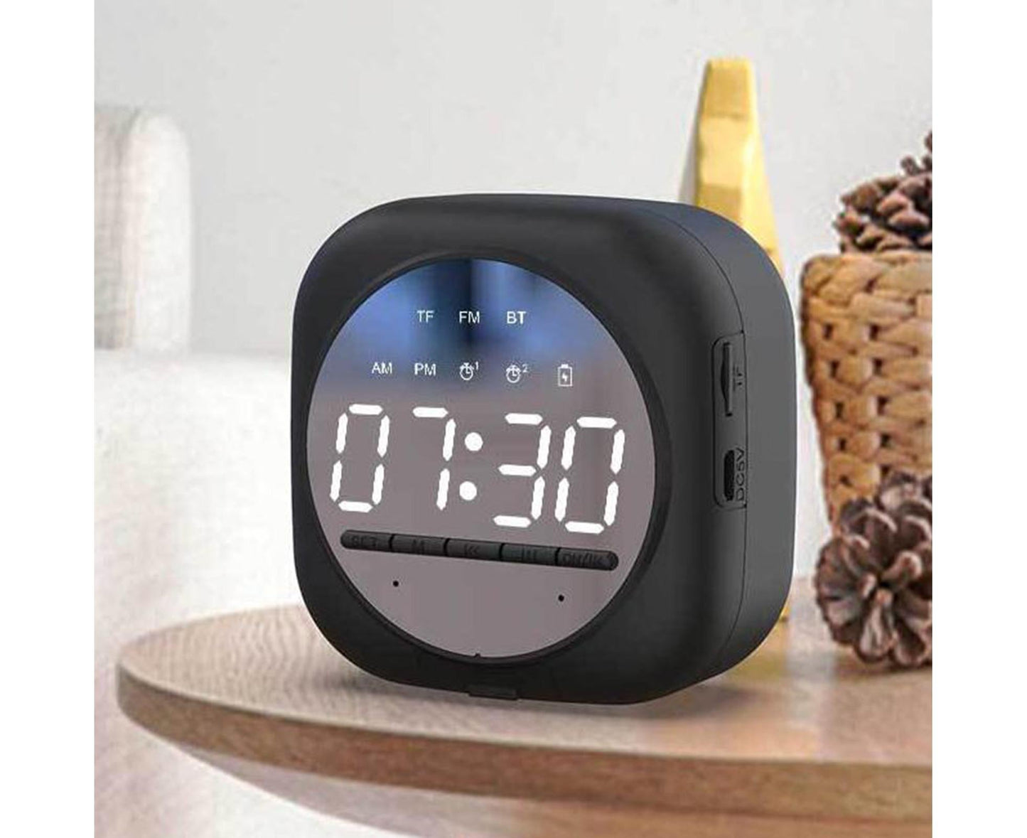 Q12 Bluetooth-compatible 5.0 Multifunctional Alarm Clock Subwoofer Speaker Support TF Card - White V1263-JX-546