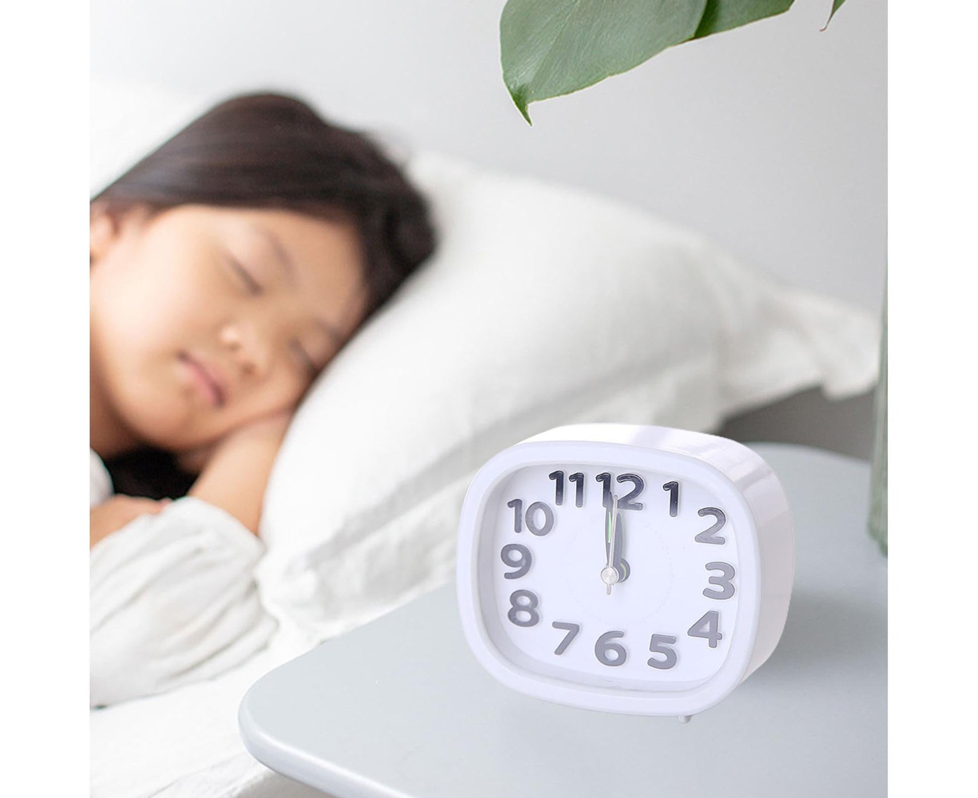 Table Clock Low Noise Multi-functional Round Small Bedside Analog Alarm Clock for Daily Use - White V1263-JX-578