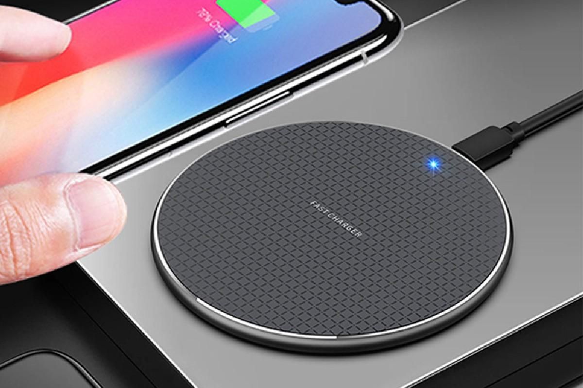 Wireless Fast Charger Smartphone Charger Qi Charging for Apple, Samsung and Smart Phones (Black) V1263-JX-6130
