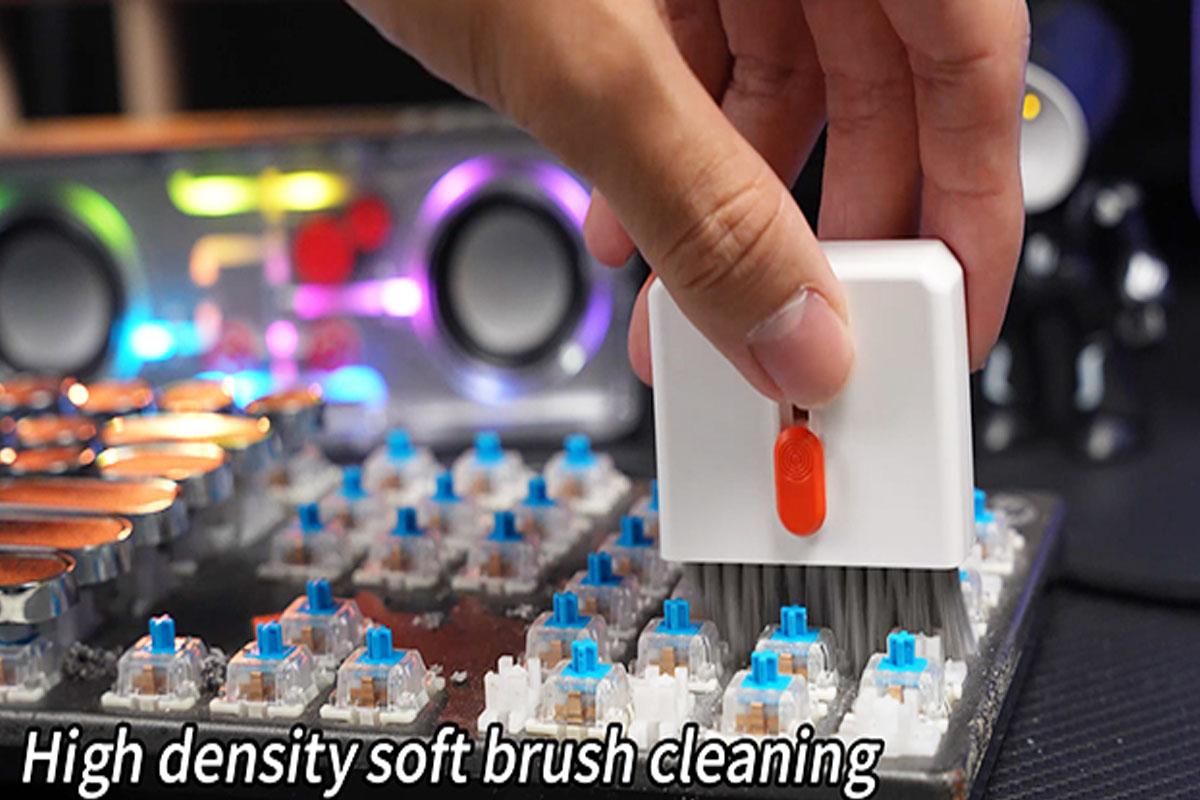 32-in-1 Multi-Functional Cleaning Kit for Electronics inlcuding Headphones Keyboard Cleaning Kit Earbud V1263-JX-6311