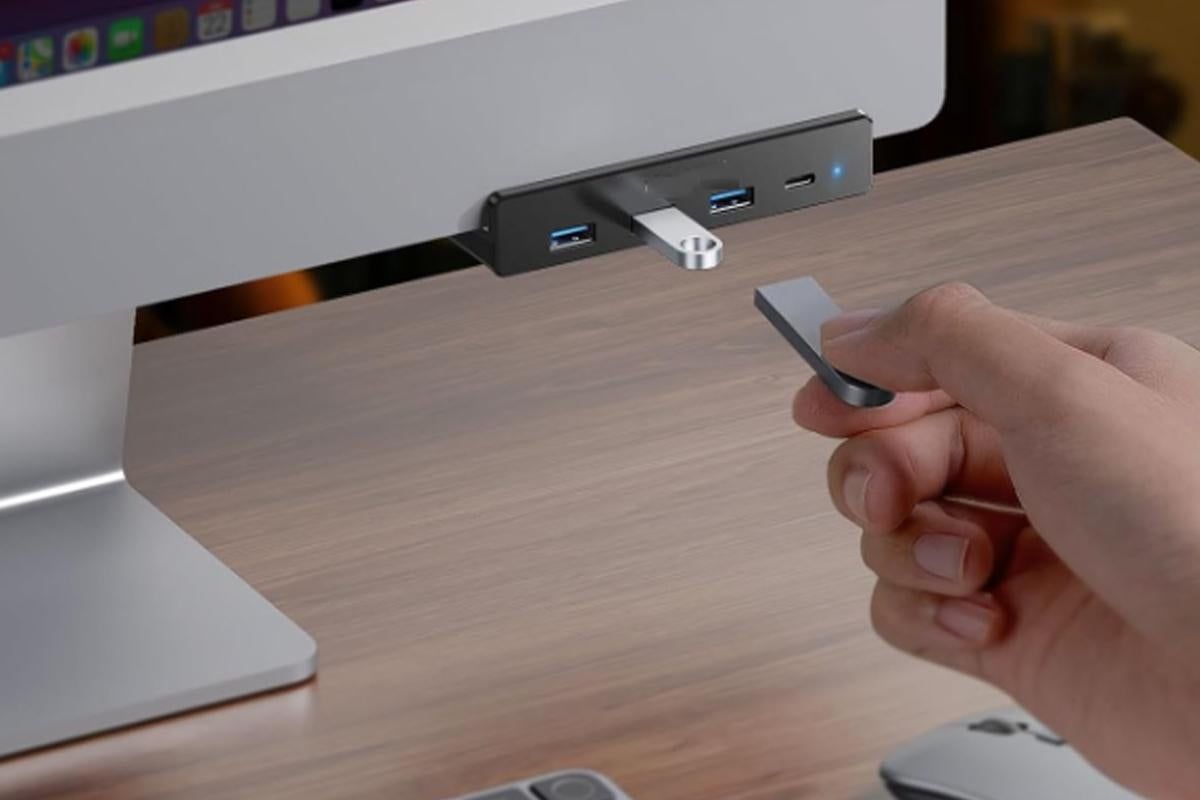 USB Hub 3.0 Aluminum 4-Port USB Adapter with 3 USB-A Data Ports for Monitors Desks - Black V1263-JX-6335-1