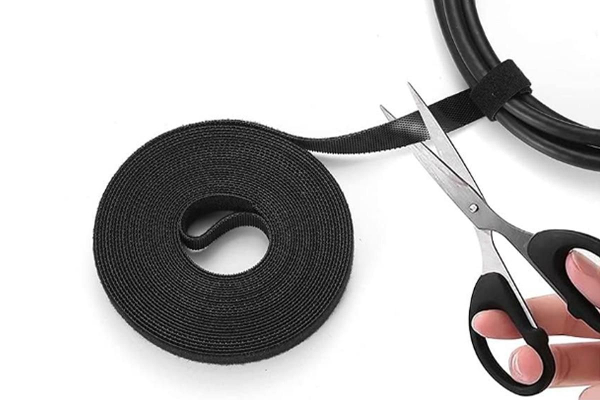 173Pcs Cable Management Organizer Kit Cable Sleeve Split with Self Adhesive Cable Clips Holder V1263-JX-6339