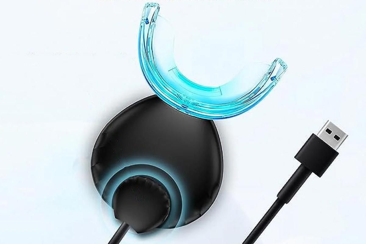 Portable Teeth Whitening Kit with Blue Light Technology - Black V1263-JX-6533-1