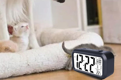 Desk Small Clock Night Light Digital Alarm Clock Battery Operated with Indoor Temperature -Black V1263-JX-6731-1