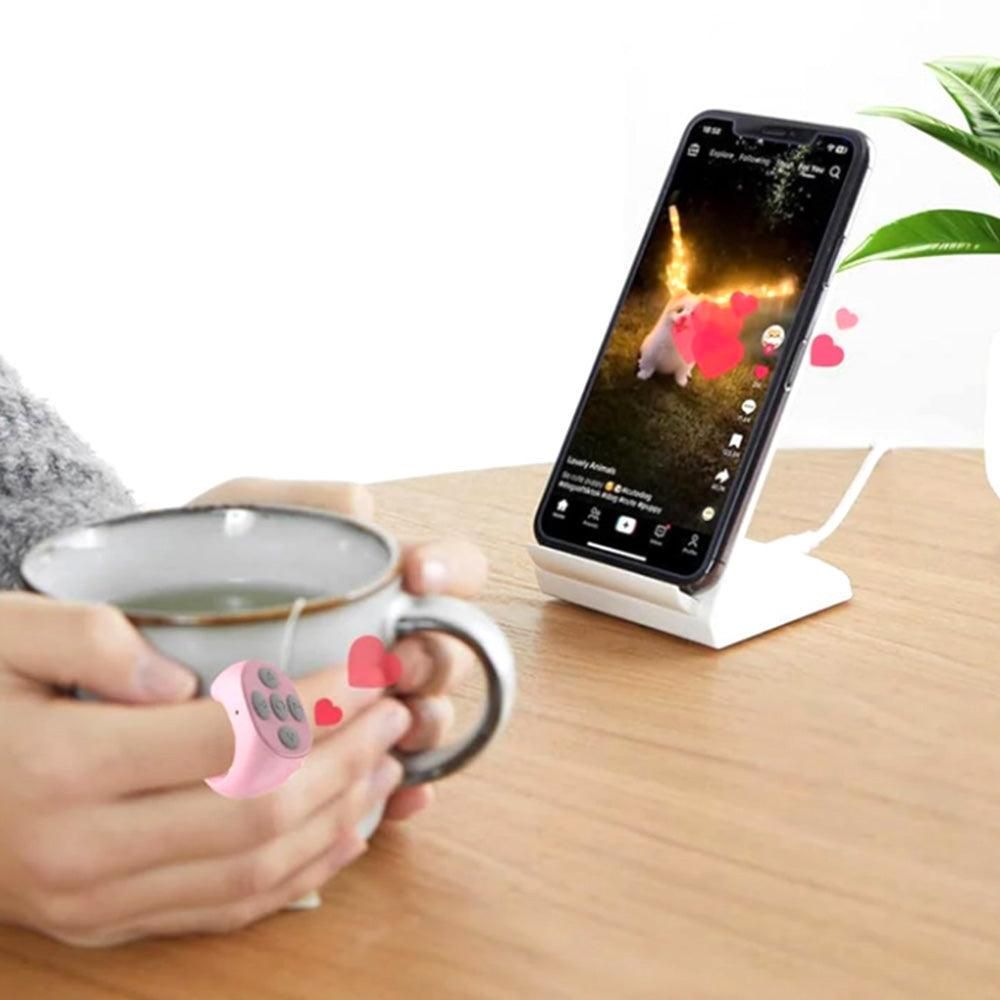 Wireless Page Turner Bluetooth Ring Remote Control Fingertip Selfie Video Controller for Smart Phone Pink V1263-JX-7260-3