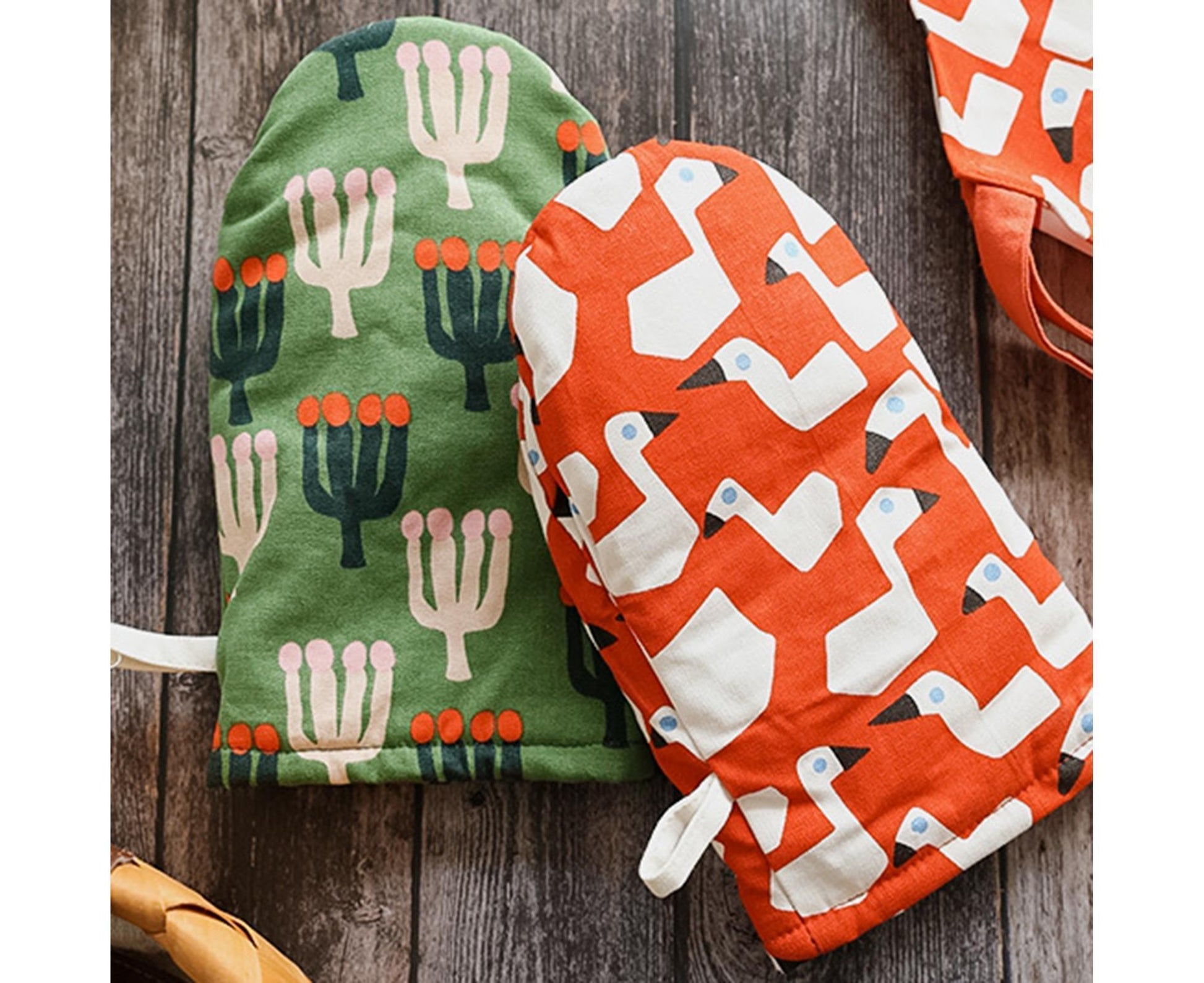 Microwave Oven Anti-scald Glove Kitchen Baking Heat Resistant Non-slip Mitten-Orange V1263-JX-905