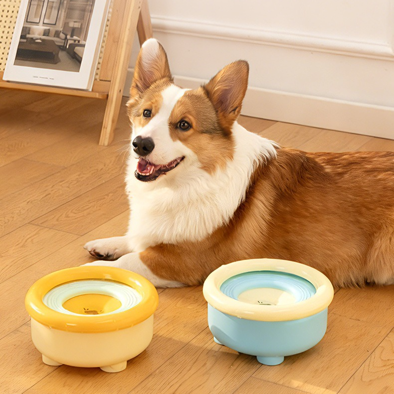 Anti-Splash Floating Pet Water Bowl, 1500ml Large Capacity, Tip-Proof and Chin-Dry Design - Yellow V1265-AU-105-HUANG