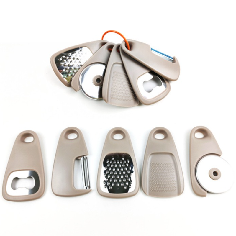 5 In 1 Portable Kitchen Gadget Set, Stainless Steel Pizza Cutter, Peeler, Cheese Grater, Garlic Grinder & V1265-AU-157-1
