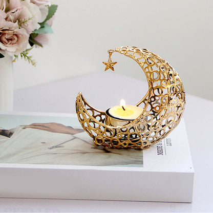 Romantic Moon Candlestick Iron Hollowed Candle Holder for Weddings Christmas Decoration Dining Coffee Table V1294-YM0512-3115220112911