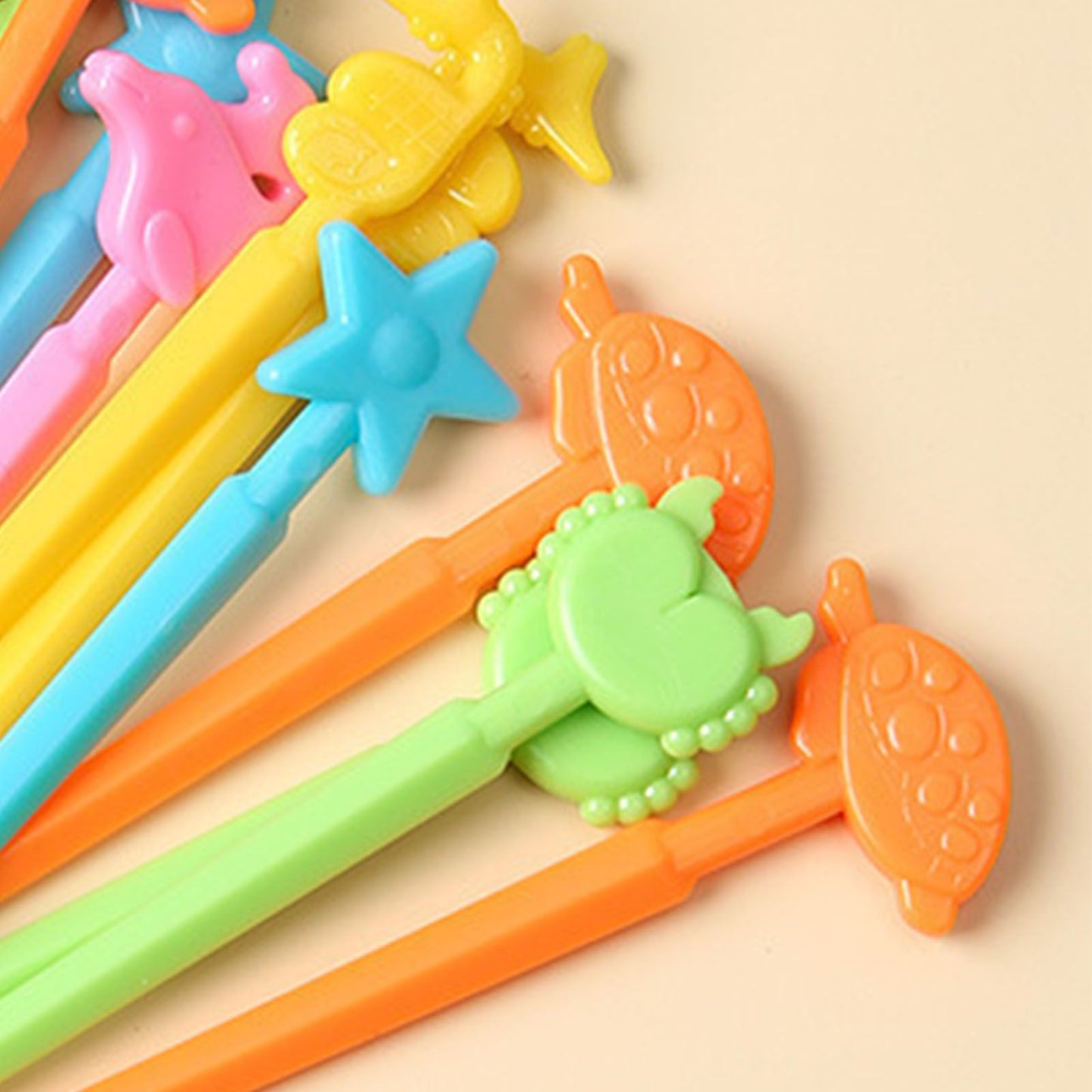 50 PCS Home Cartoon Fruit Fork Innovative Cute Animal Shape Plastic Children Bento Fruit Fork Set V1294-YM0512-3118220290911
