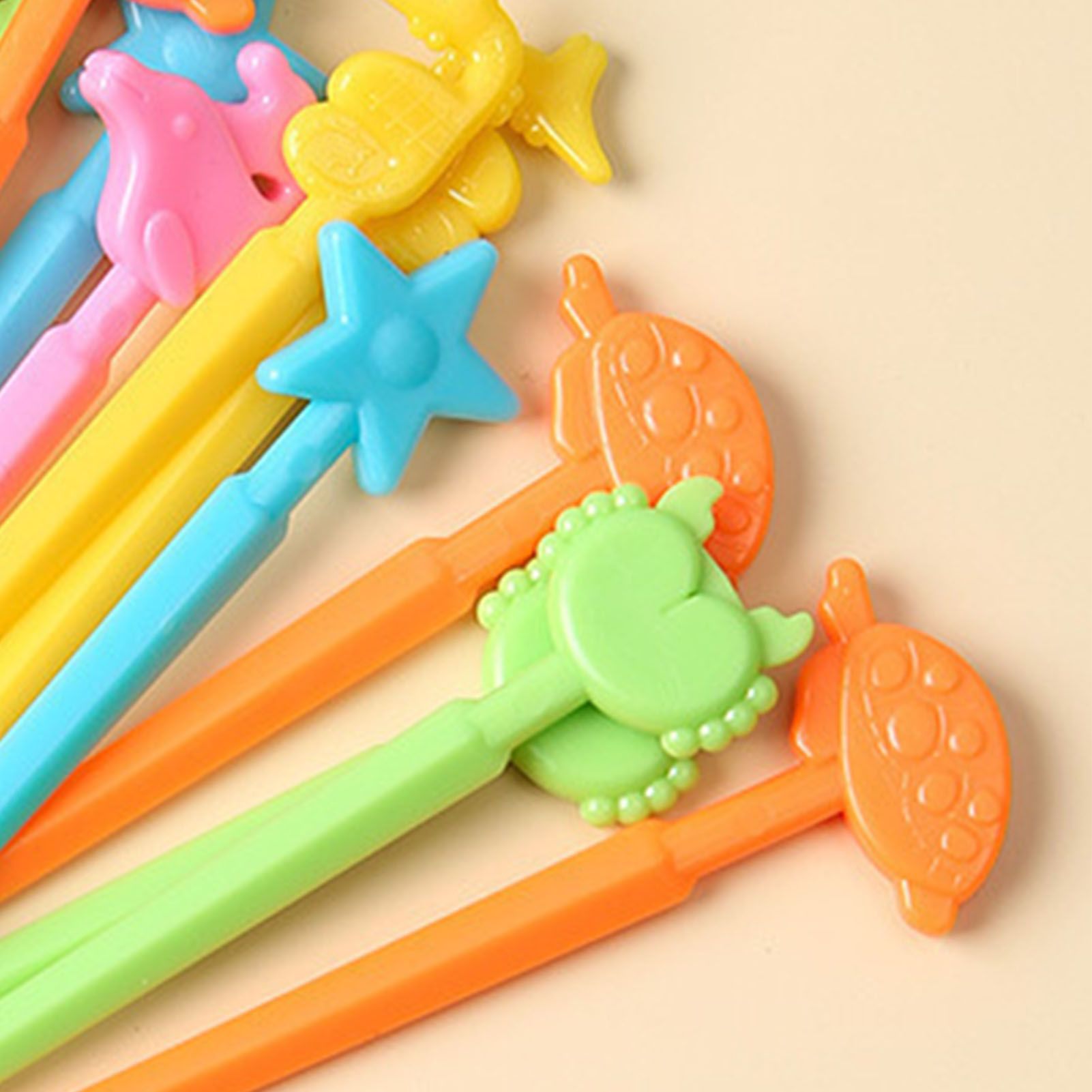50 PCS Home Cartoon Fruit Fork Innovative Cute Animal Shape Plastic Children Bento Fruit Fork Set V1294-YM0512-3118220290911