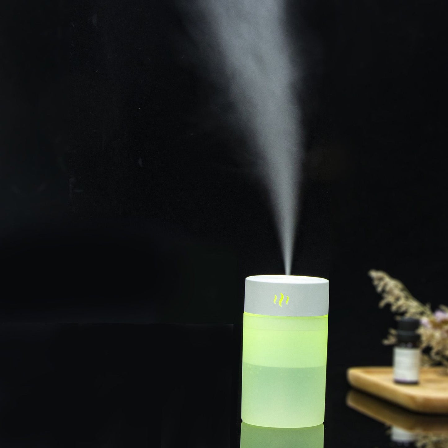 Mini Humidifier 260ml Colorful LED Light USB Charge Simple White Portable Desk Humidifier for Bedroom Office V1294-YM0521-3113230092111