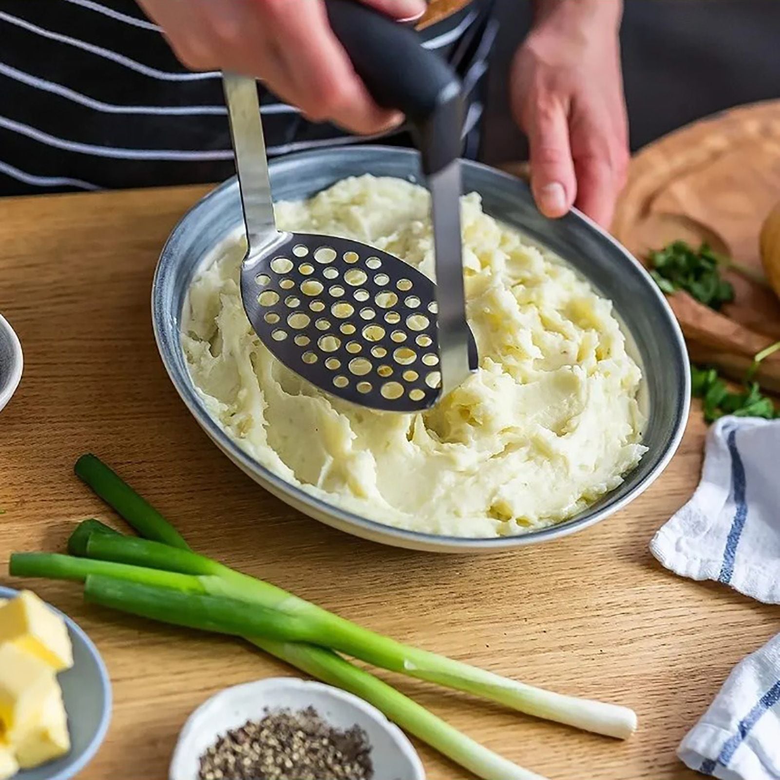 Stainless Steel Potato Masher Home Manual Potato Press Kitchen Sweet Potato Mud Mash Tool V1294-YM0521-3118220322811