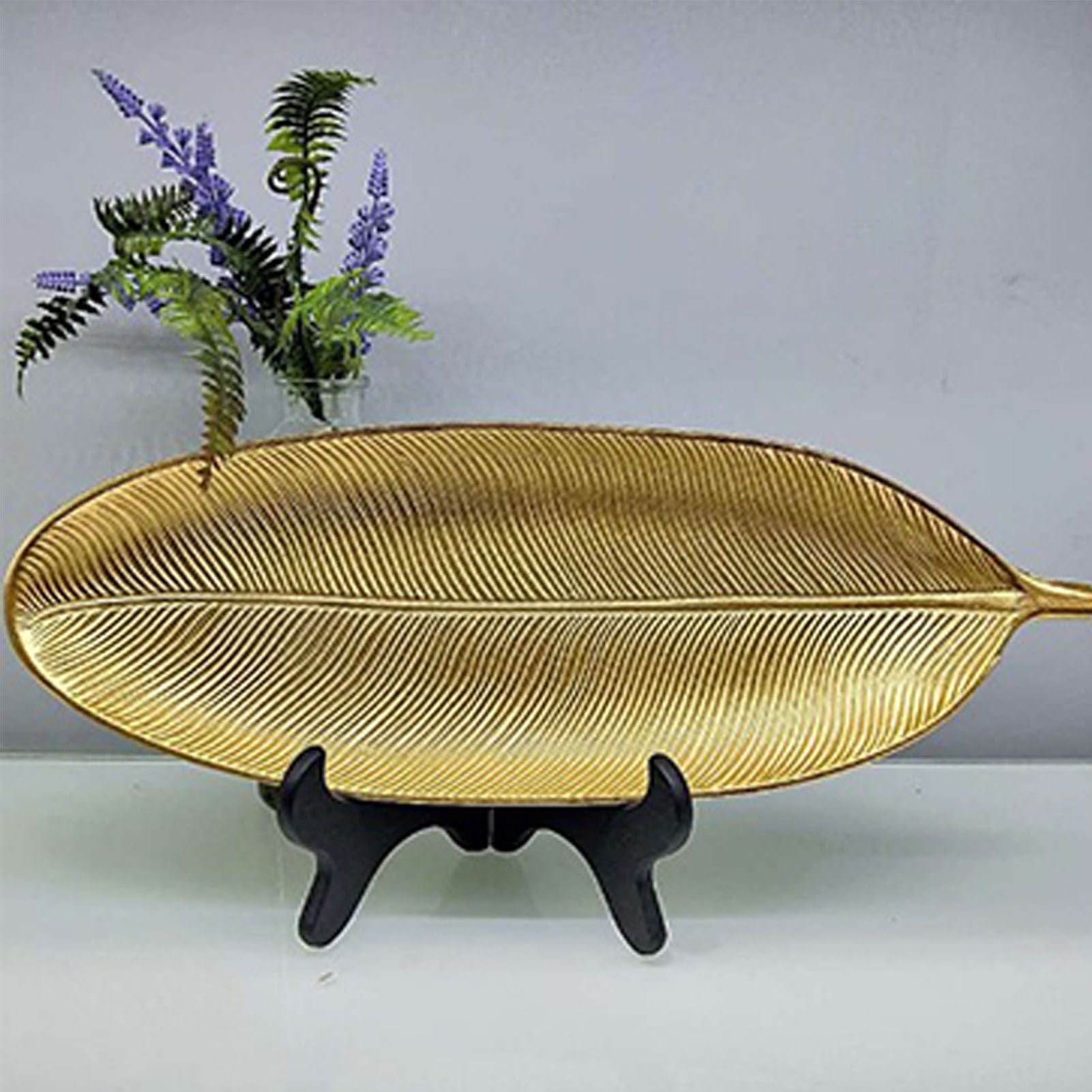 Fruit Plate Golden Style Leaf Shape Brushed Appearance Compact Density Board Serving Dessert Plate for Home S V1294-YM0521-3118220330811