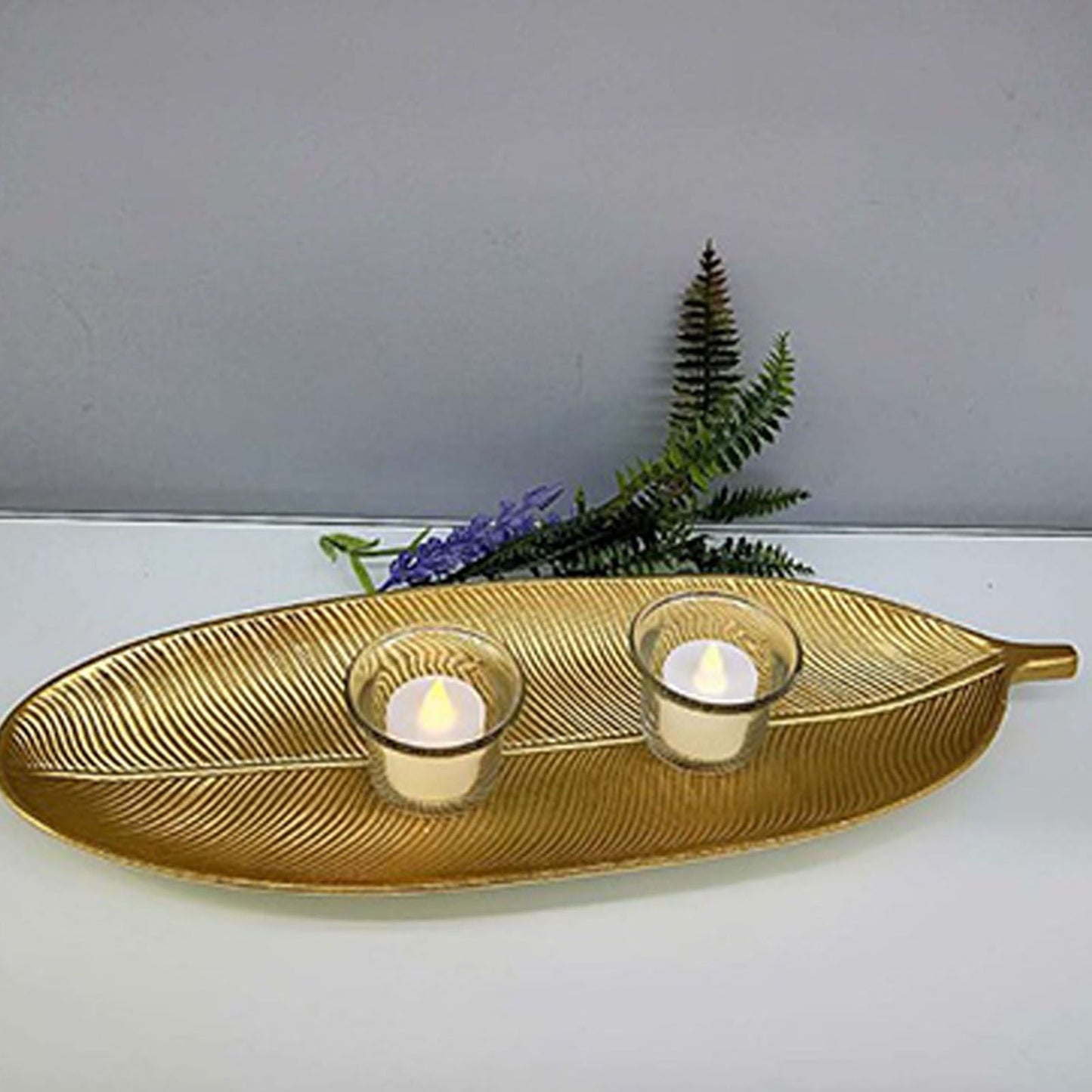 Fruit Plate Golden Style Leaf Shape Brushed Appearance Compact Density Board Serving Dessert Plate for Home S V1294-YM0521-3118220330811