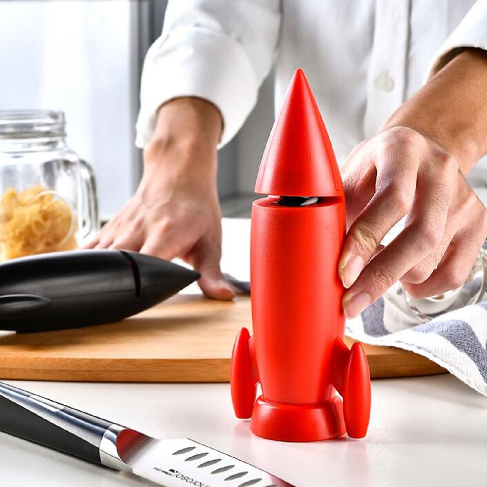 Knife Sharpener Creative Ceramic Handheld Manual Knife Sharpener for Kitchen Knives Scissor Red V1294-YM0521-3118230047111