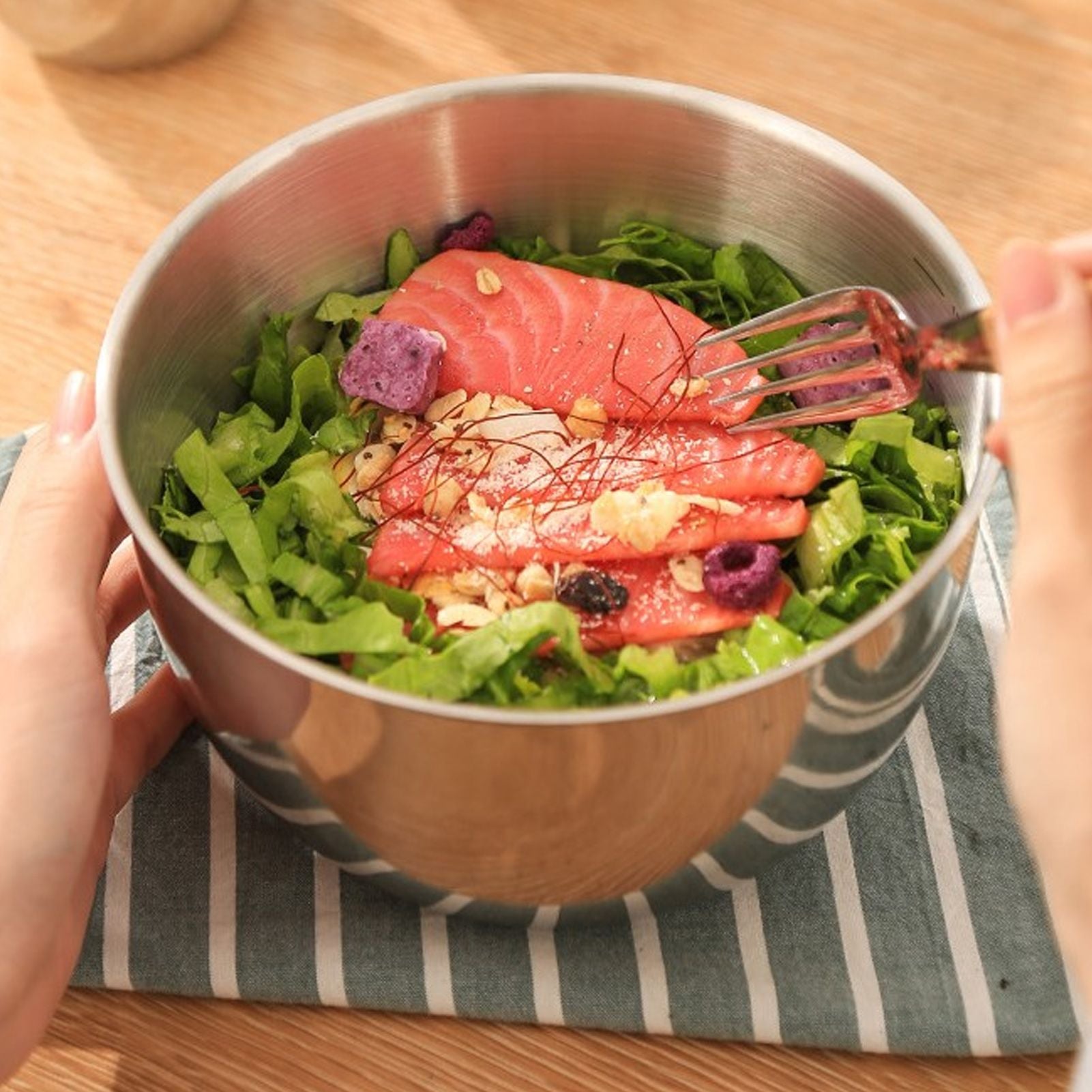 Mixing Bowl Refrigerator Dishwasher Safe Thick 304 Stainless Steel Serving Bowl with Scale for Salad Fruit V1294-YM0521-3118230056911