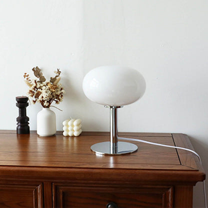 Bedside Table Lamp Iron Base Cute Shape Simple Modern Elegant Nightstand Lamp for Home USB Button Switch White V1294-YM0521-3119230054015