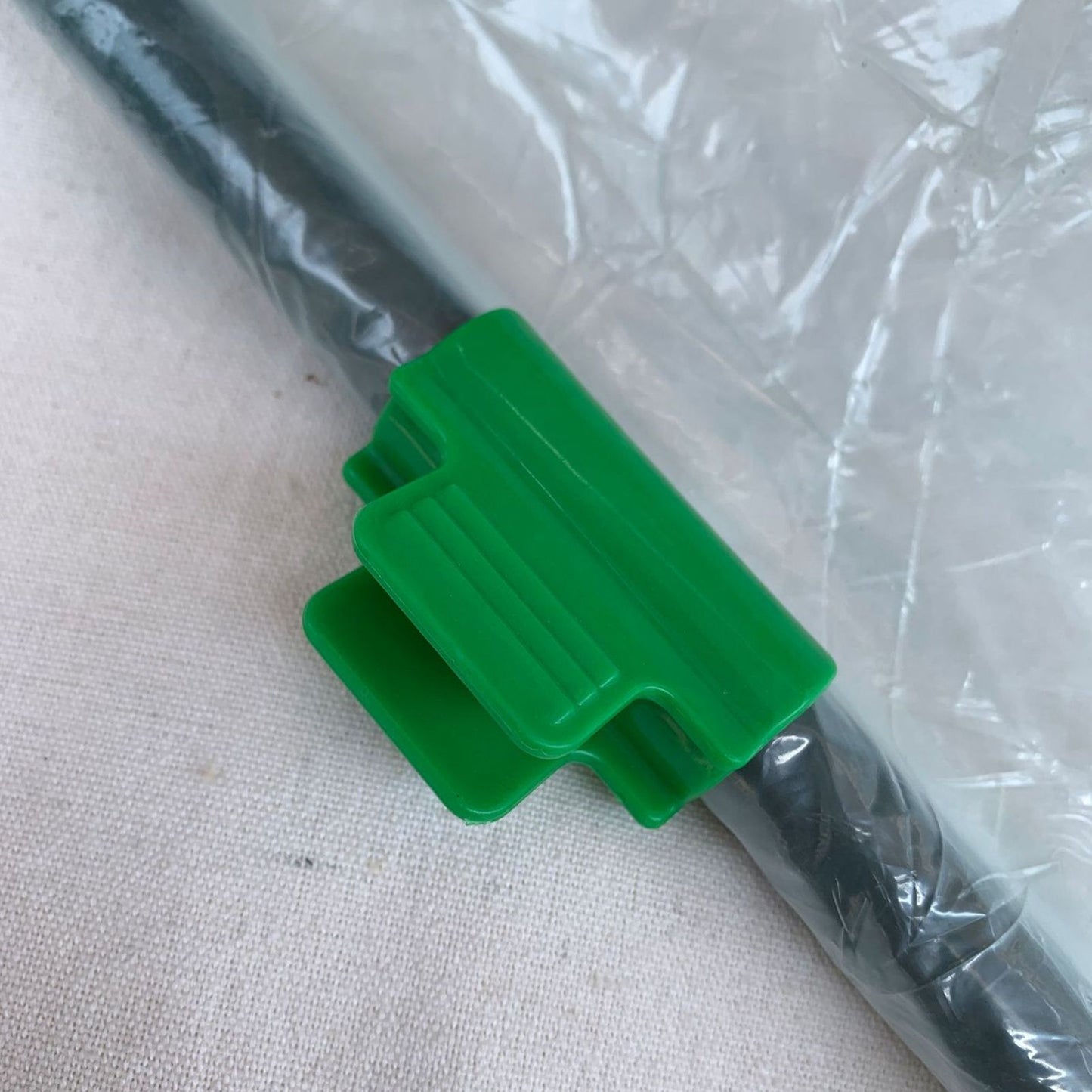 Greenhouse Clamps for Plants Supporting Garden Piles Plastic Net Ring Clip Frame Shadow Mesh Bar Clip V1294-YM0523-220428MQ01-4