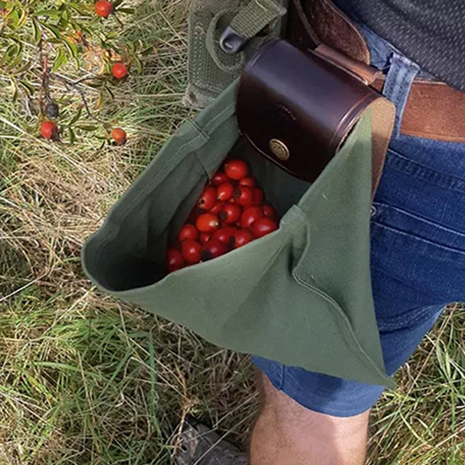 Leather Canvas Foraging Pouch Belt Fruit Picking Bag for Camping Fruit CollectingArmy Green V1294-YM0523-3111210325513