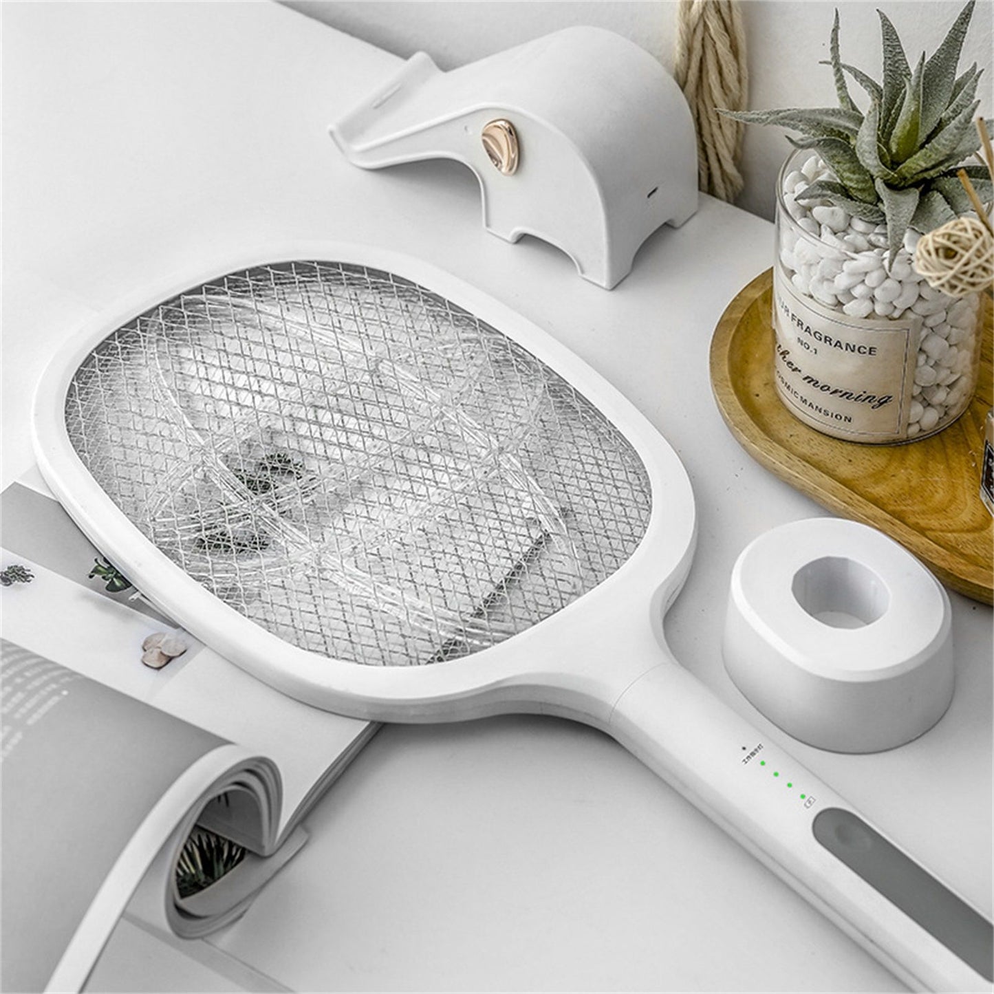 Electric Mosquito Swatter 5V 1A Rechargeable Efficient 2 in 1 Electric Mosquito Bat with LED Light for Home V1294-YM0523-3113220058611