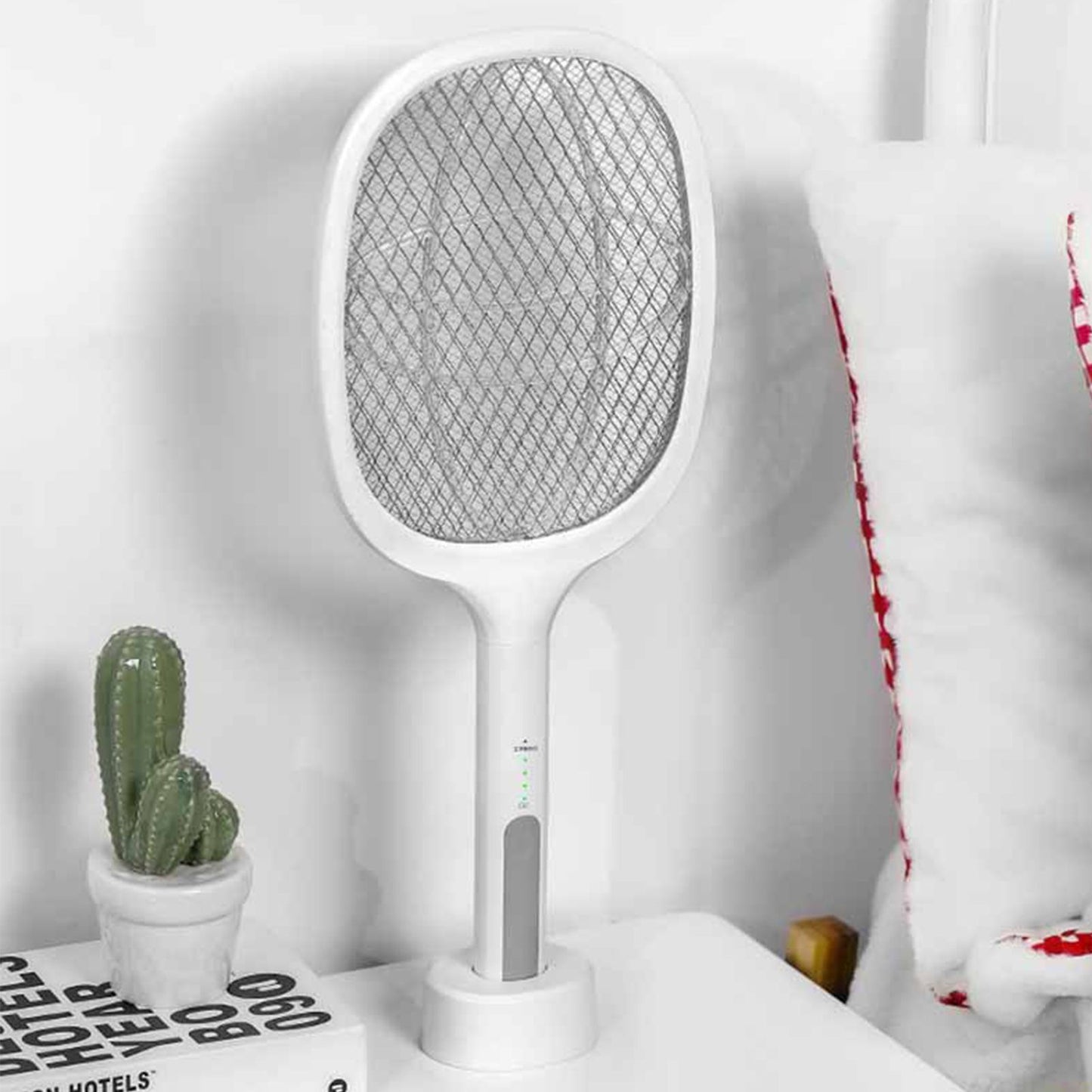 Electric Mosquito Swatter 5V 1A Rechargeable Efficient 2 in 1 Electric Mosquito Bat with LED Light for Home V1294-YM0523-3113220058611
