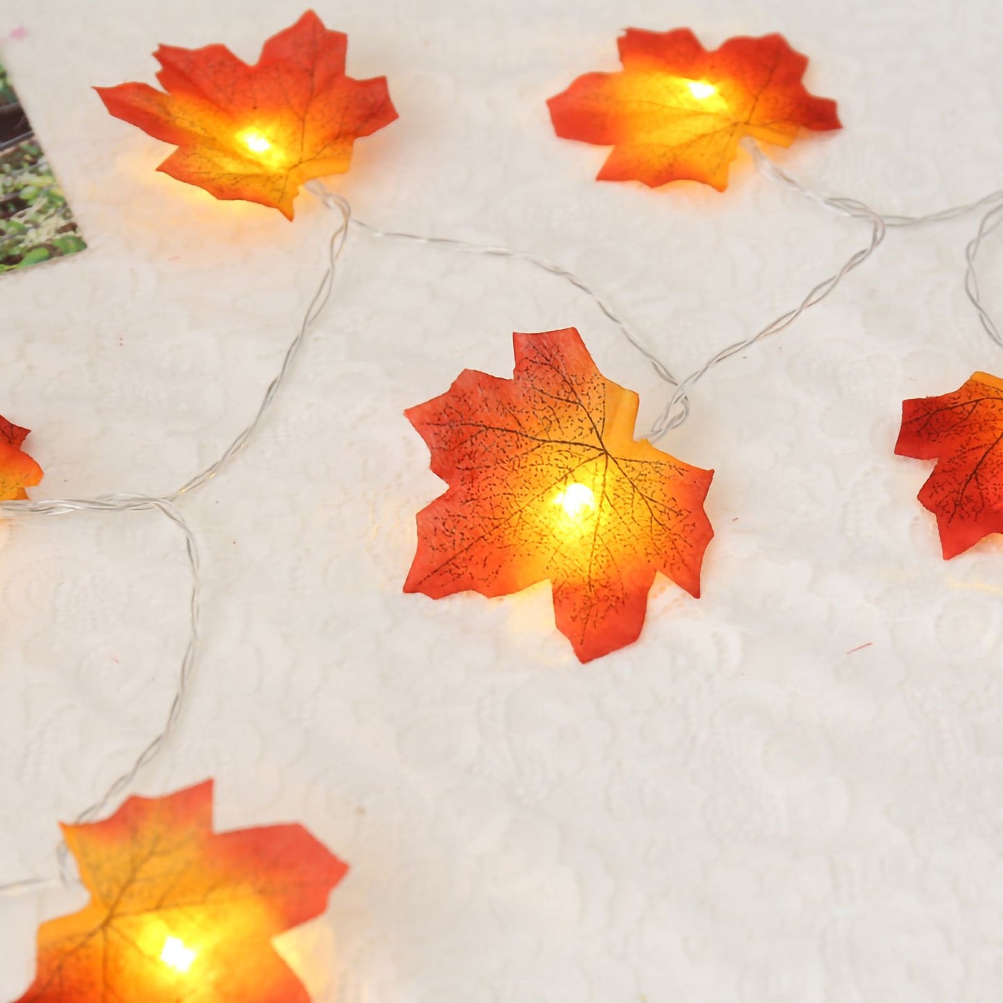 Maple Leaves String Lights 4m/13.12ft 40LEDs Twinkle Hanging Lighting Decorations for Christmas Halloween V1294-YM0523-3115220014311