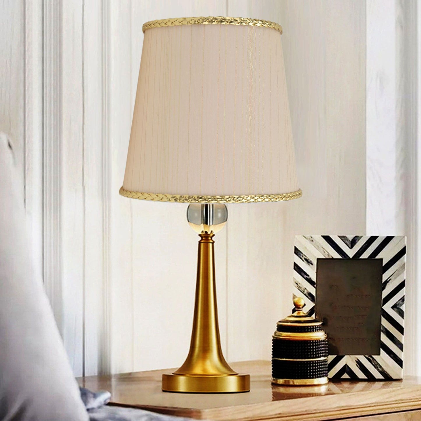 2PCS Small Lamp Shade Fabric Beige Golden Edge Lampshade for E14 Table Chandelier Wall Lamp V1294-YM0523-3119210205411