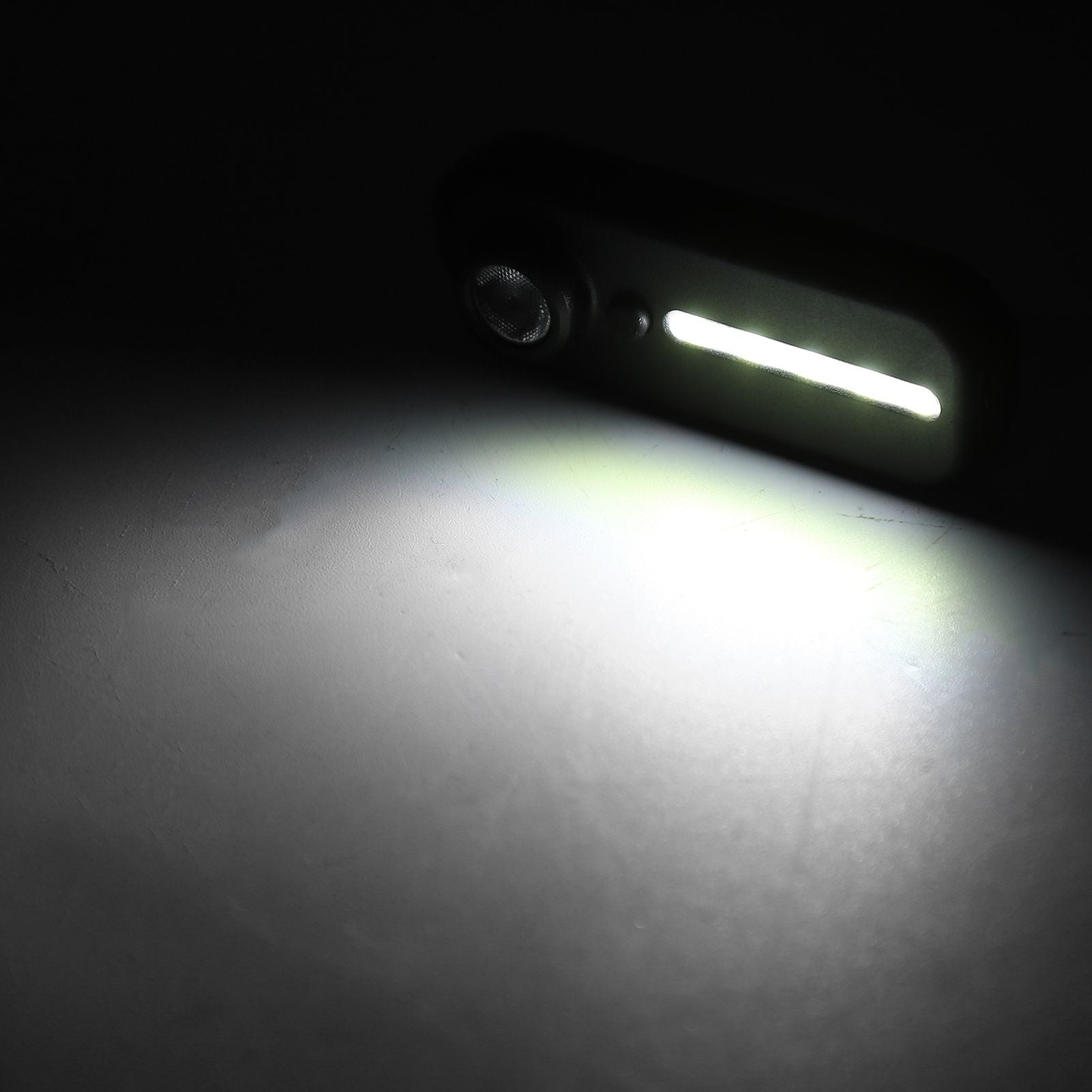 LED Warning Shoulder Light IPX3 USB Charging Bicycle Tail Lamp with 5 Light Modes Night Riding Equipment V1294-YM0523-3119210275211