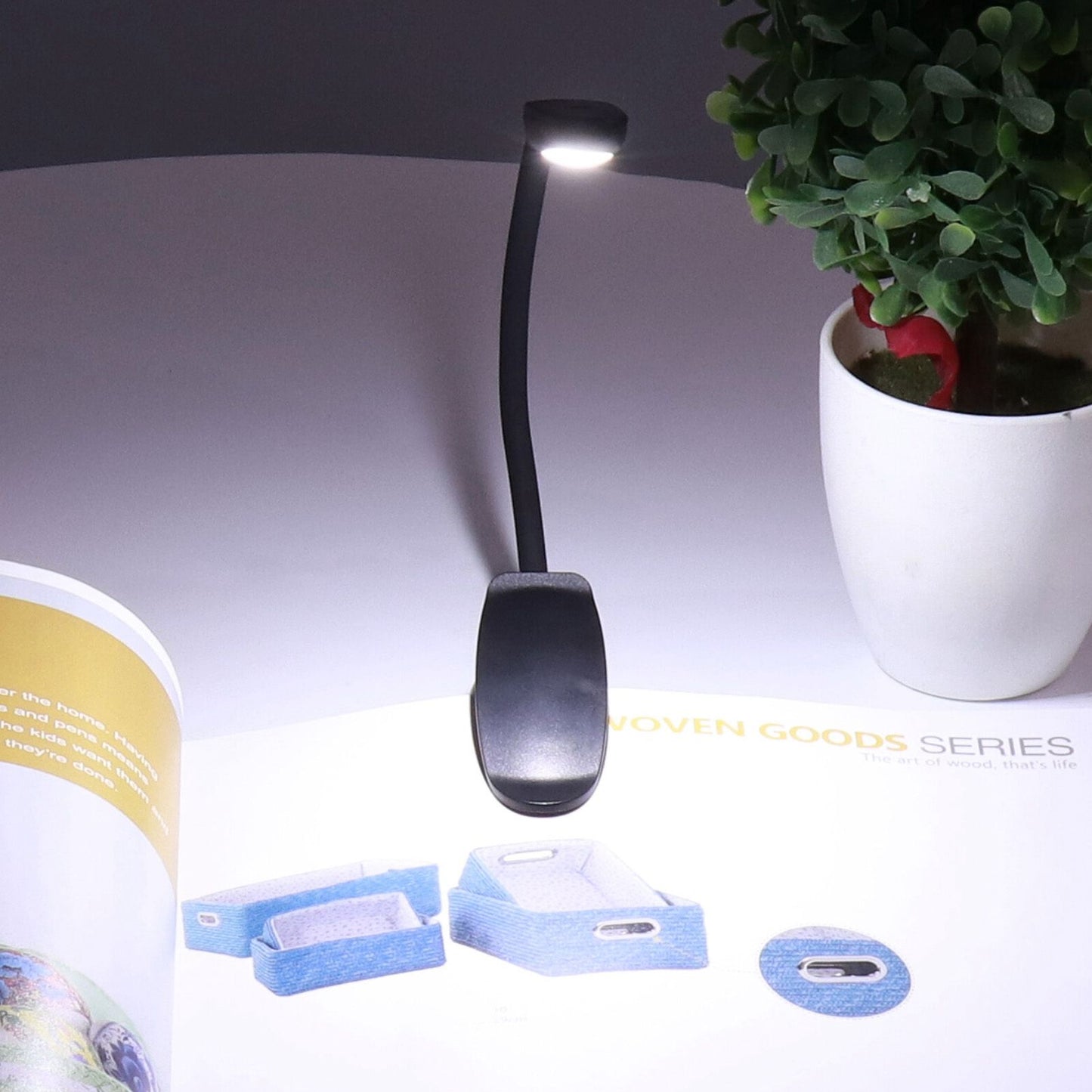 Clip On Light Reading Light 6 LED USB Charging Desk Lamp with 360 degrees Flexible Gooseneck Clamp for Desk V1294-YM0523-3119220003611