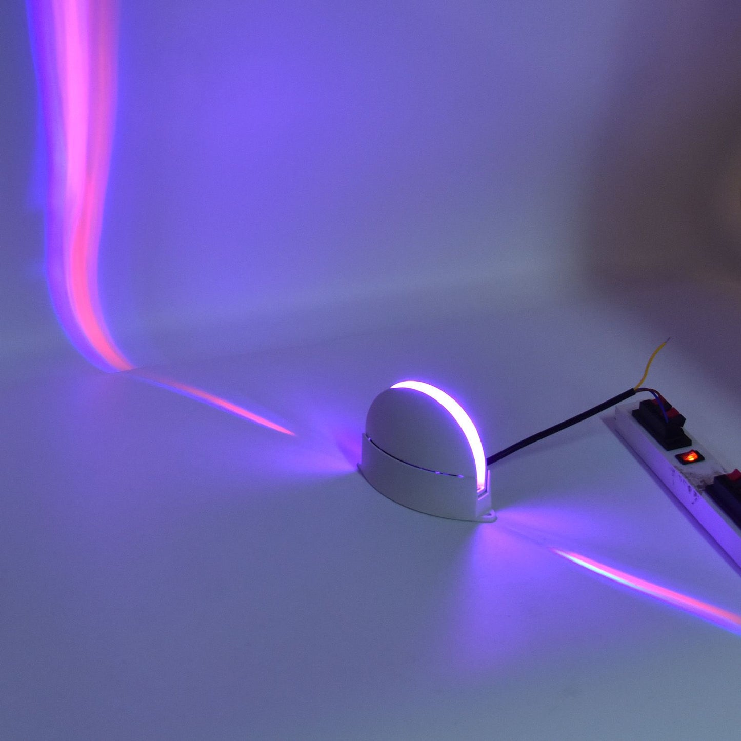 RGB Remote Control Wall Light Fashionable 24 Key High Brightness Semicircle RGB RC Wall Light for Corridor V1294-YM0523-3119220040111