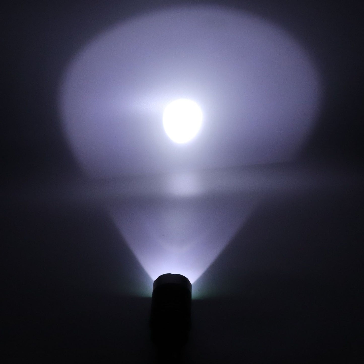 Camping Flashlight 5000LM Lengthened IPX5 Waterproof Anodized Black T6 Lamp Beads White Light Outdoor V1294-YM0523-3119220048911