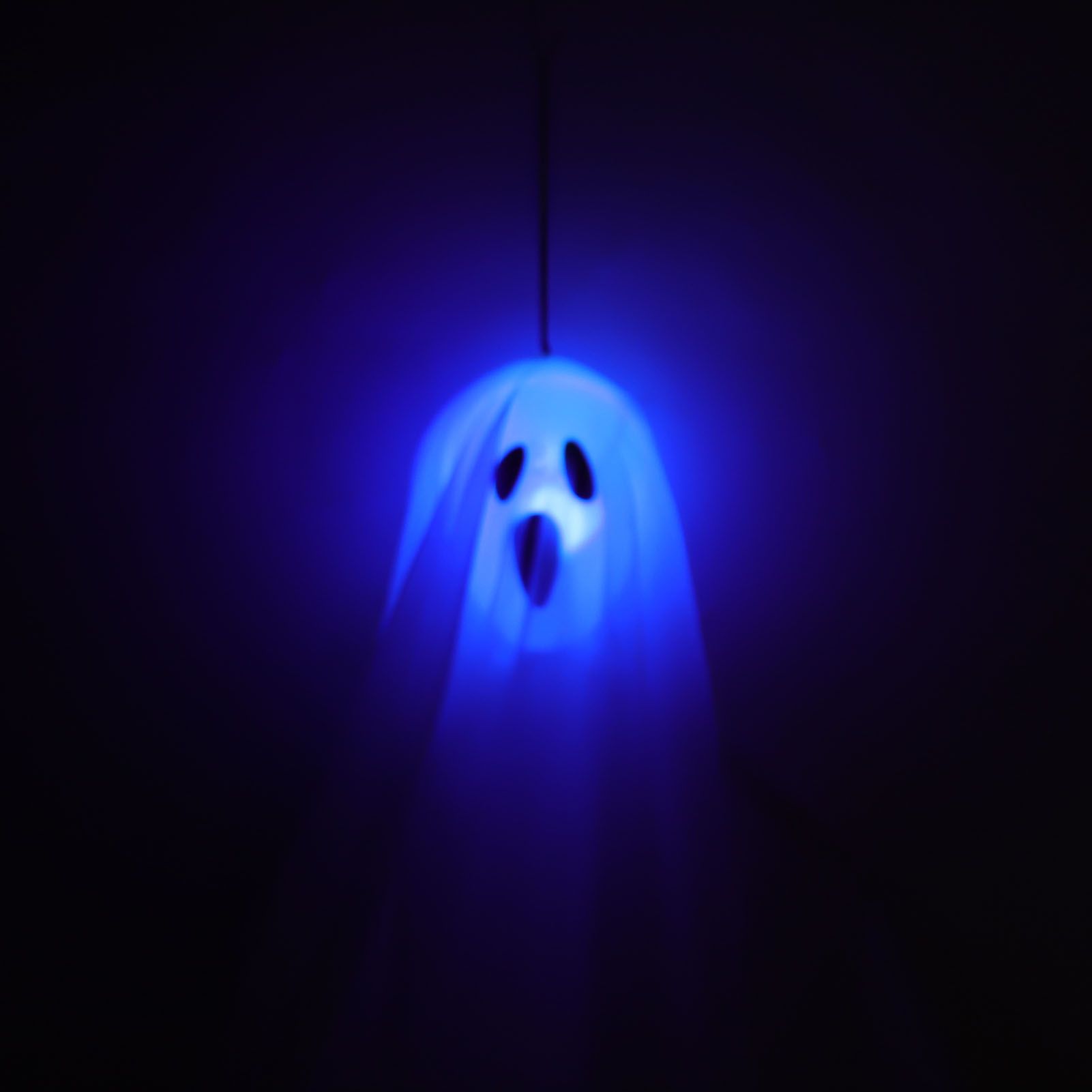 3Pcs Halloween Hanging Ghosts Glowing in The Dark 2 Layers Easy Installation Flying Ghosts for Party Indoor V1294-YM3115220099311-0421