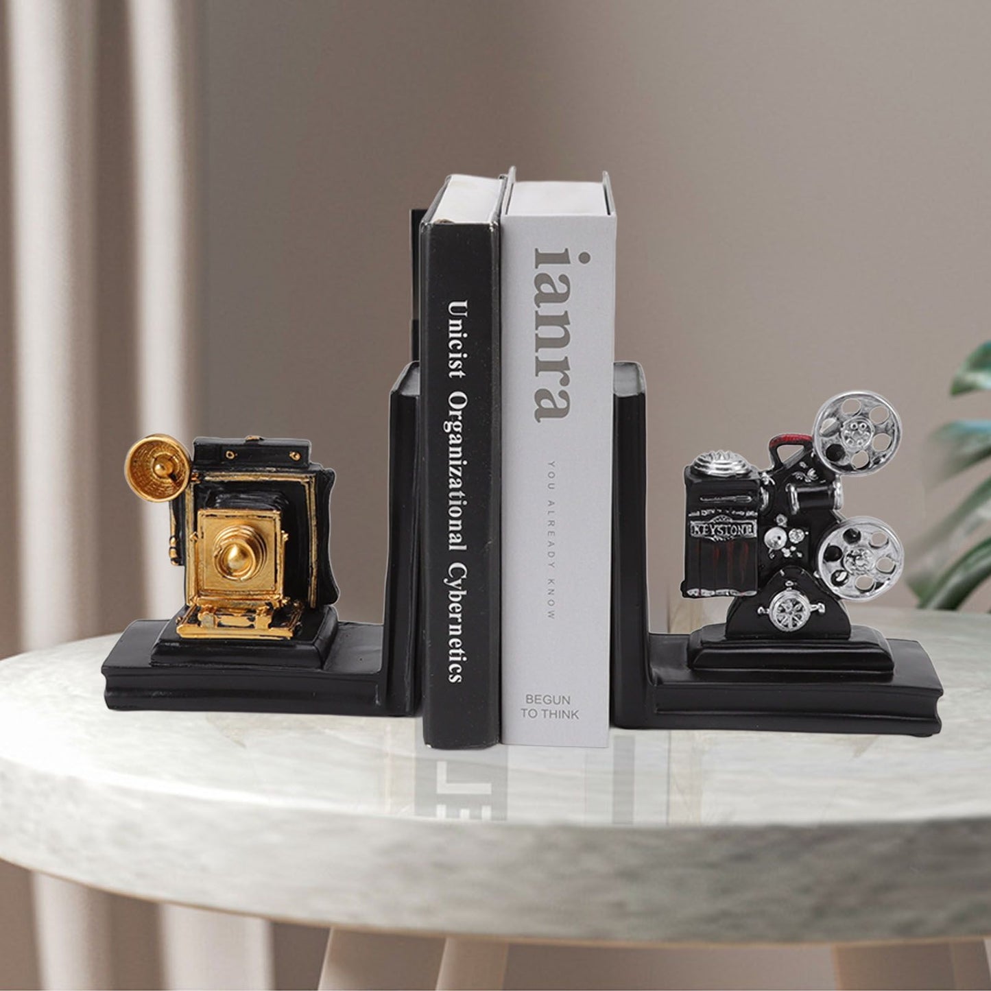 One Pair Shelf Book Ends Movie Projector Designed Resin Bookend Decoration for Study Home Office V1294-YM3115220102911-0421
