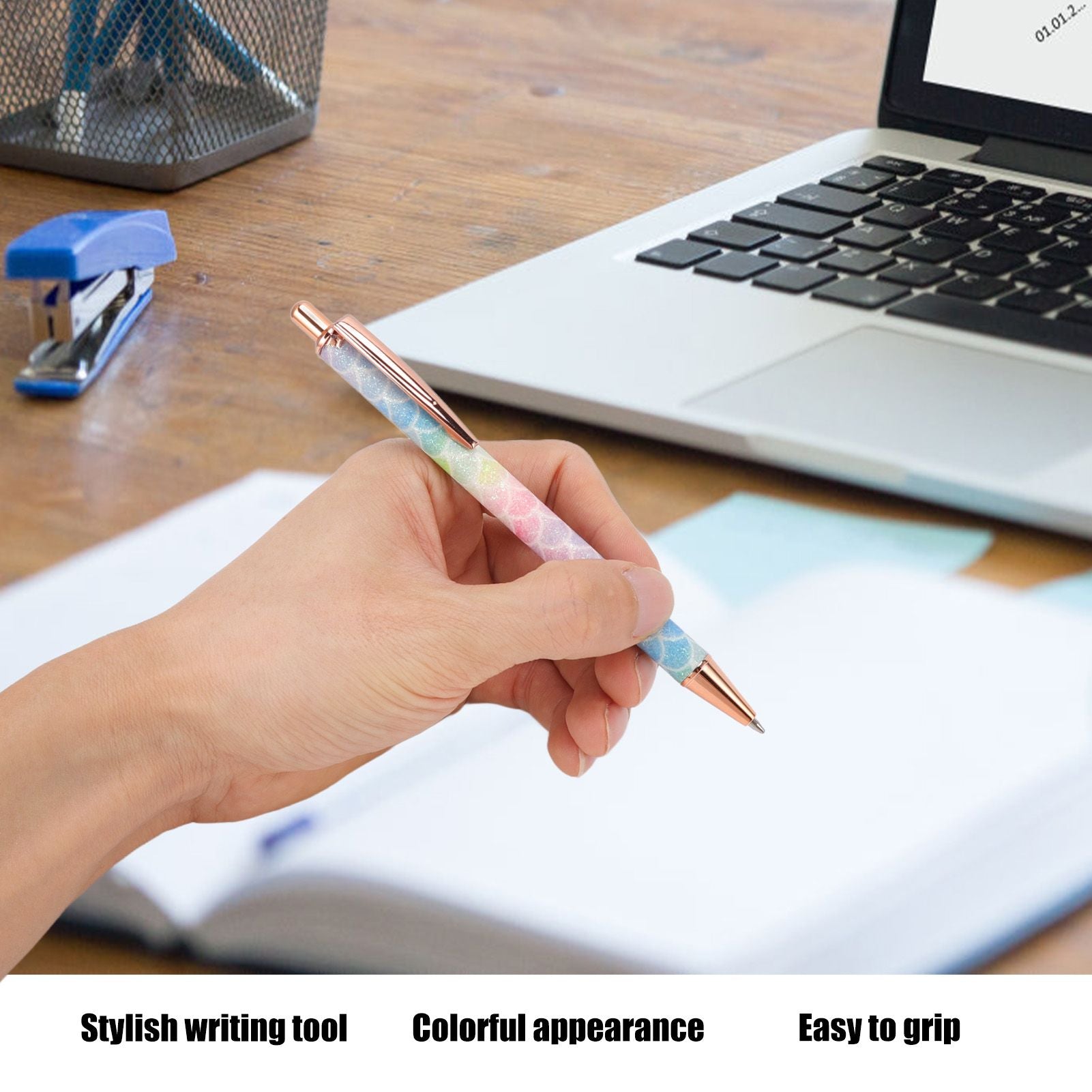 Ballpoint Pens Waterproof Ink Lightweight Portable Plastic Pressing Type Clip Design Writing Ballpoint Pens V1294-YM3115220106211-0421