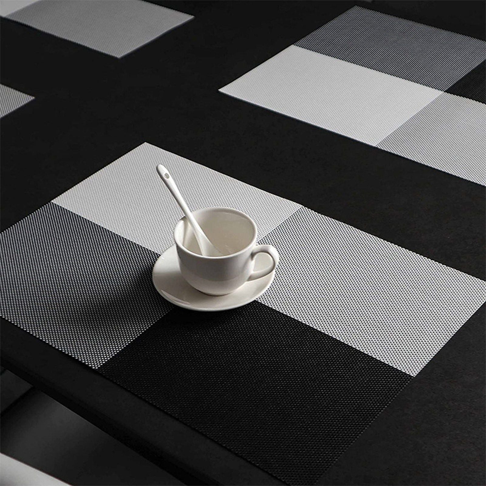 8pcs Placemats Easy Cleaning PVC Material Waterproof Black White Plaid Pattern Dining Placemats for Hotel V1294-YM3118220253211-0421