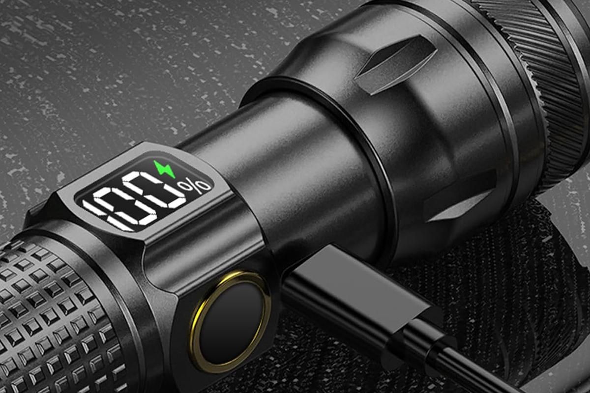 Rechargeable LED Flashlights with Digital Power Display Zoomable High Lumens Bright EDC Flashlight for Outdoor V1308-DSZKI-19