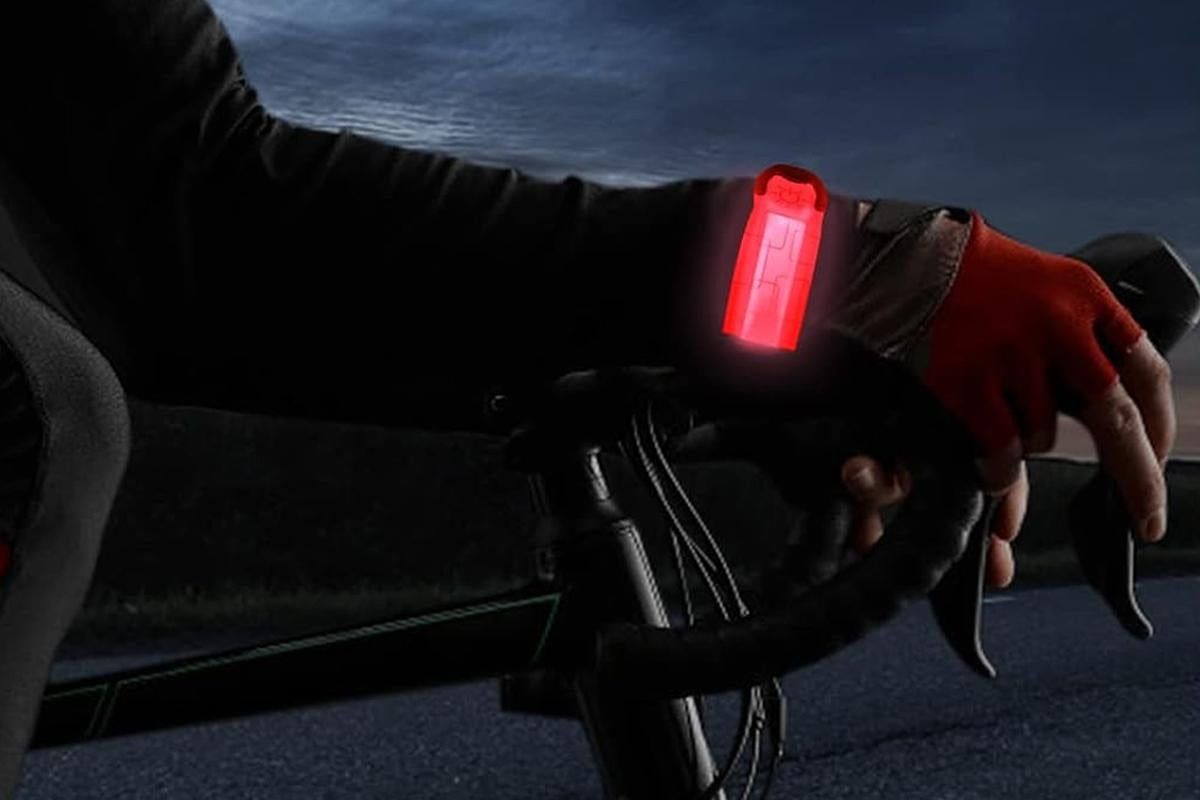 LED Light-Up Armband Safety Belt Night Running Cycling Arm Band -Red V1308-DSZKI-442-2