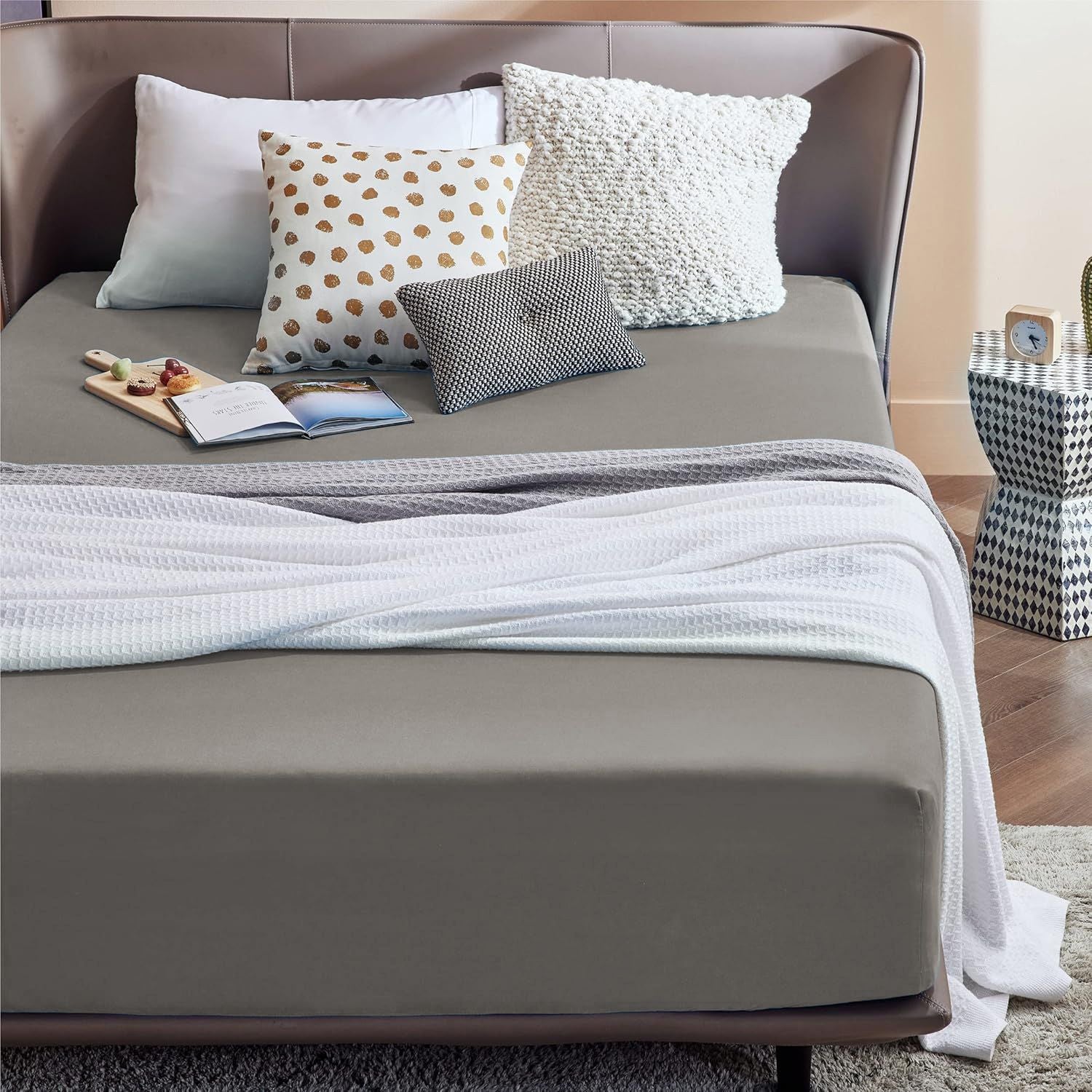 2000TC Hotel Quality Fitted Sheets - 2 Piece Fitted Sheets  -Breathable Bedding - Wrinkle, Fade, Stain Resistant- 16inch/40cm Deep Pocket Fitted Bed Sheets-Wrinkle and Fade Resistant,(Grey,King)