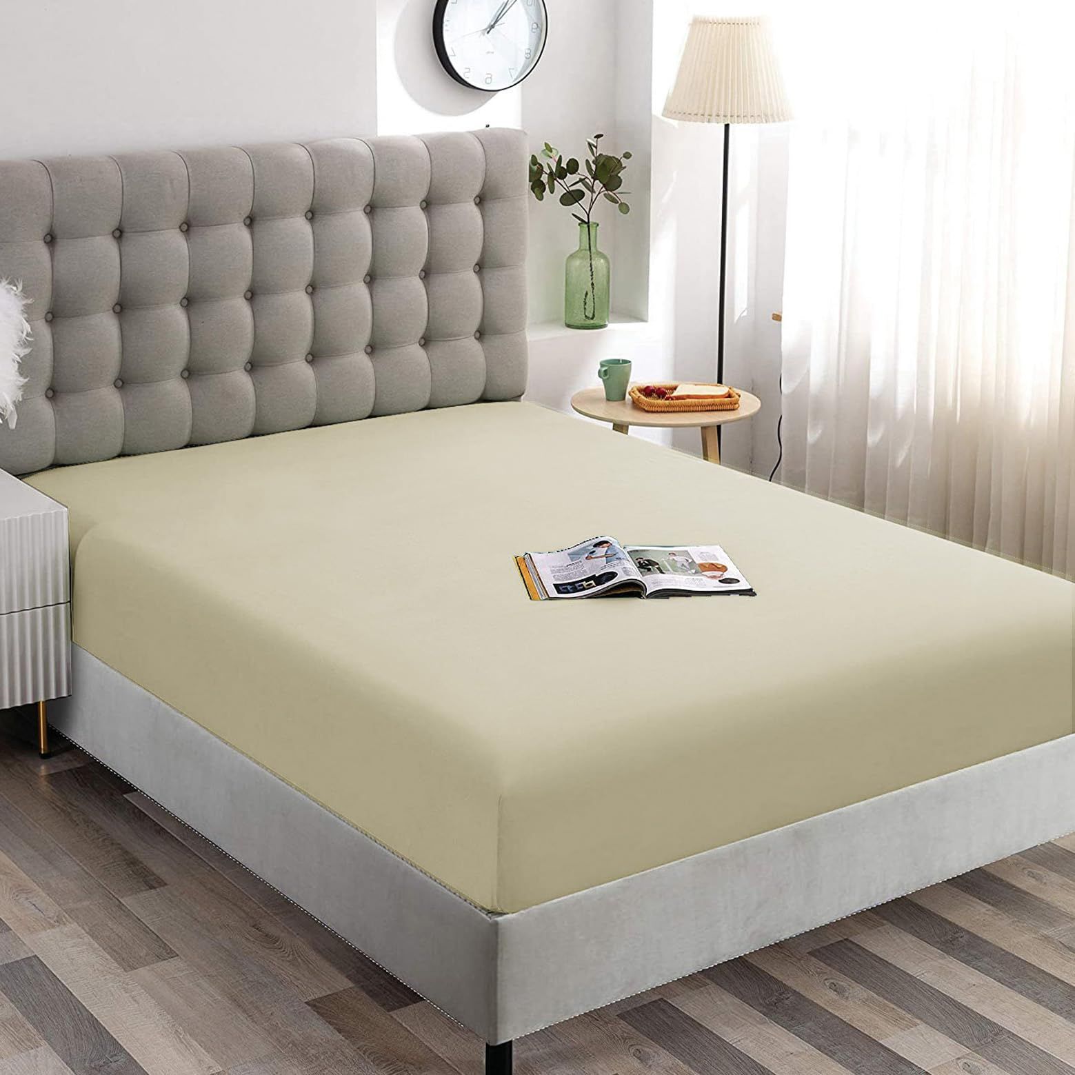 Hotel Quality Fitted Sheet - 1 Piece Fitted Sheet -Breathable Bedding - Wrinkle, Fade, Stain Resistant- V1317-QS9-AUKS-CL-NYB