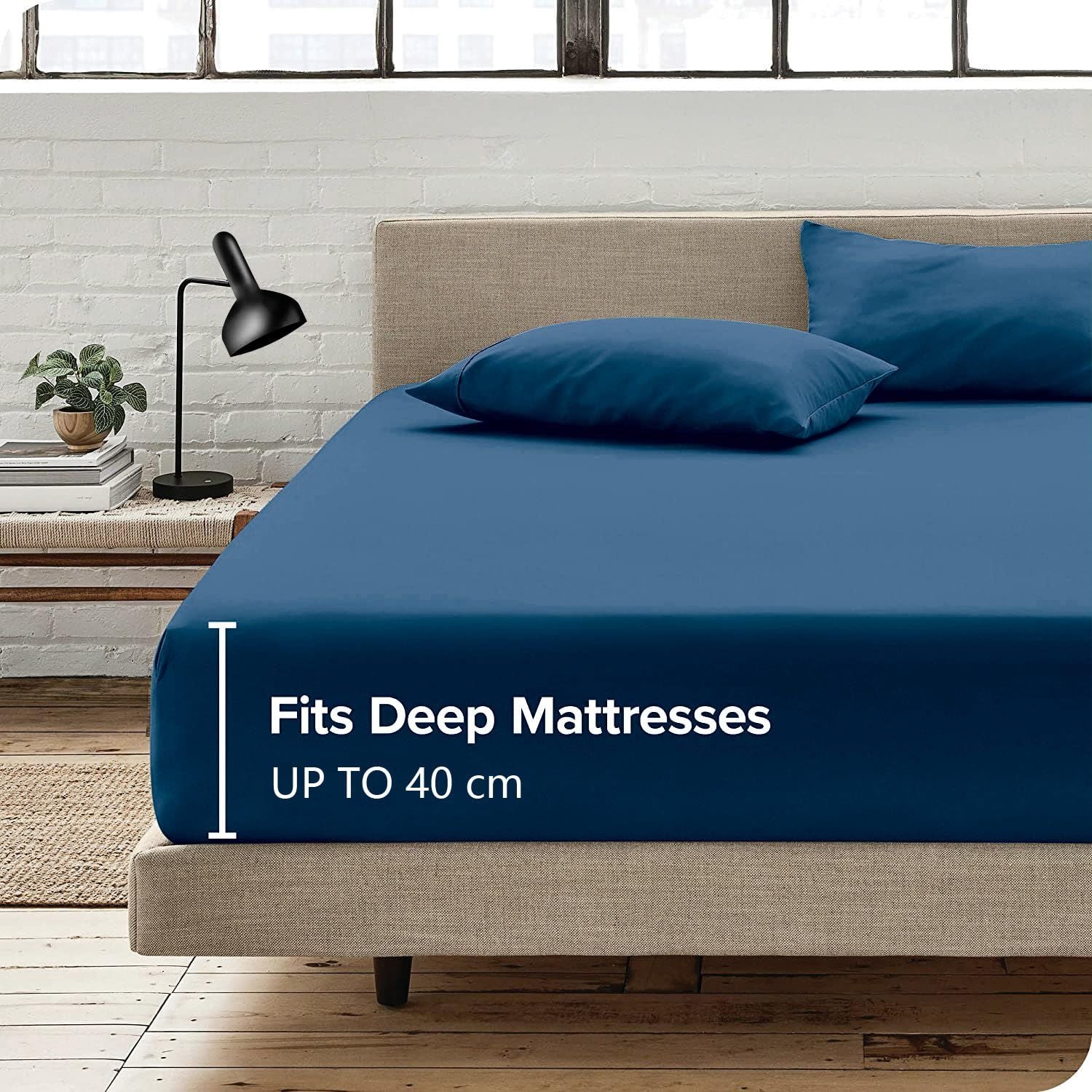 Hotel Quality Fitted Sheet - 1 Piece Fitted Sheet -Breathable Bedding - Wrinkle, Fade, Stain Resistant- V1317-QS9-AUSK-CL-NV