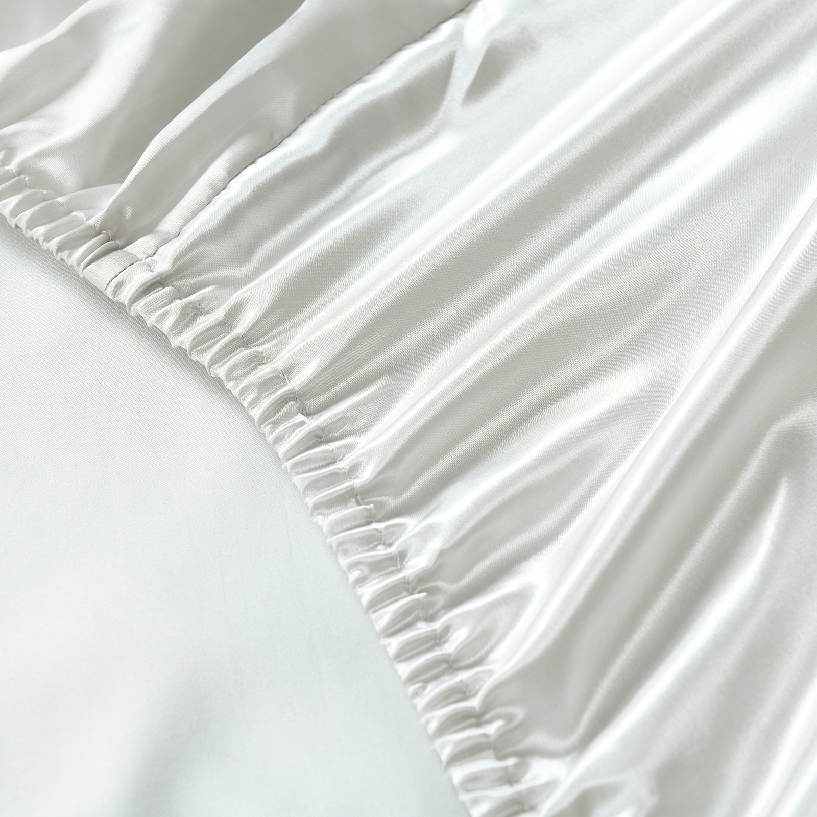 Royal Comfort Satin Sheet Set 3 Piece Fitted Sheet Pillowcase Soft - King - Silver V160-10003469