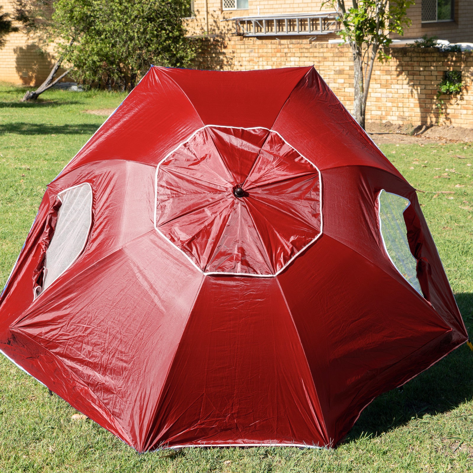 Havana Outdoors Beach Umbrella 2.4M Outdoor Garden Beach Portable Shade Shelter - Red V160-10004415