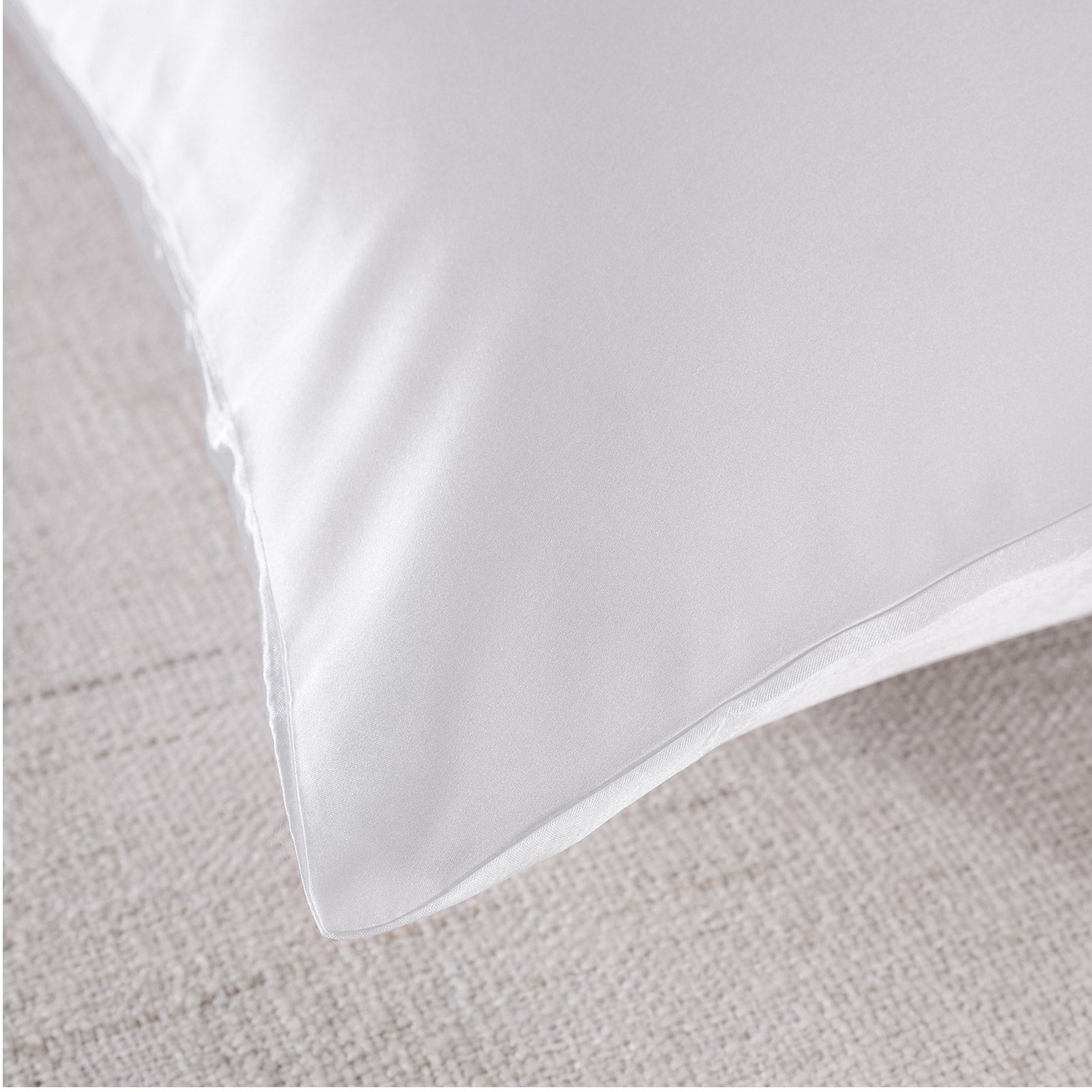 Royal Comfort Mulberry Soft Silk Hypoallergenic Pillowcase Twin Pack 51 x 76cm - White V160-202022