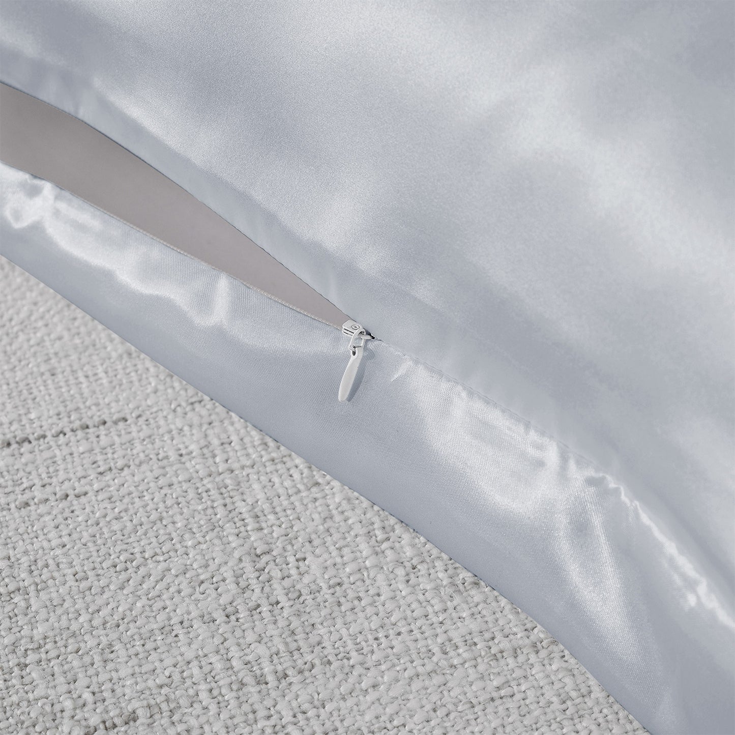 Royal Comfort Mulberry Soft Silk Hypoallergenic Pillowcase Twin Pack 51 x 76cm - Silver V160-202024