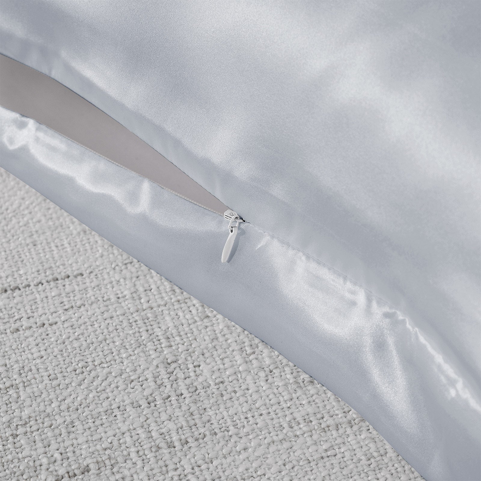 Royal Comfort Mulberry Soft Silk Hypoallergenic Pillowcase Twin Pack 51 x 76cm - Silver V160-202024
