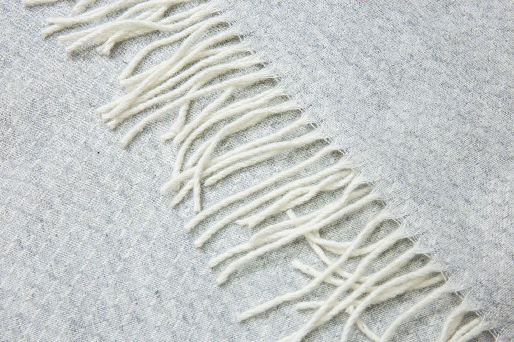 Chiswick Throw - Merino Wool/Cashmere - Light Grey V164-CH15