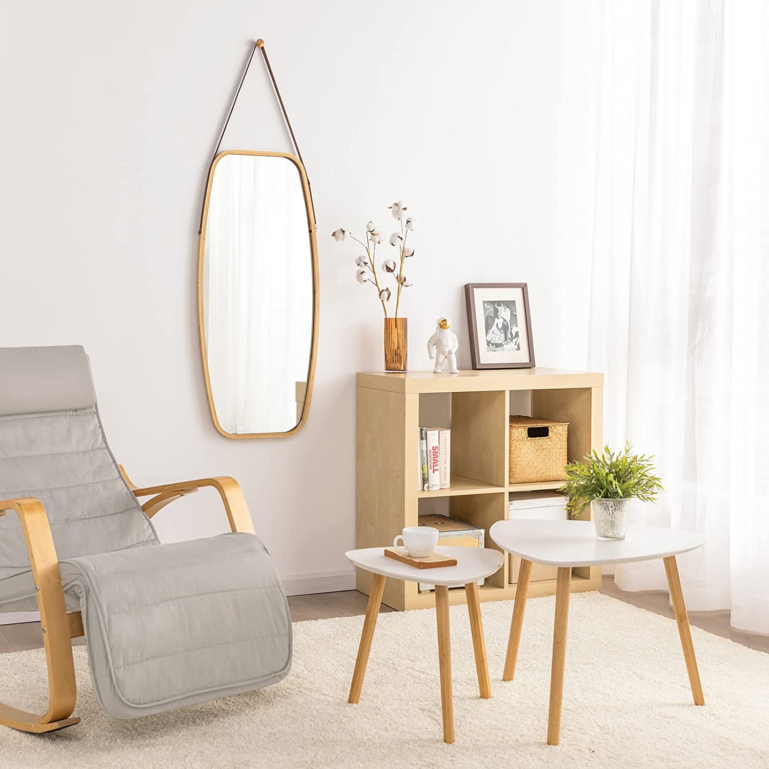 Set of 2 White Side Nesting Tables V178-84959