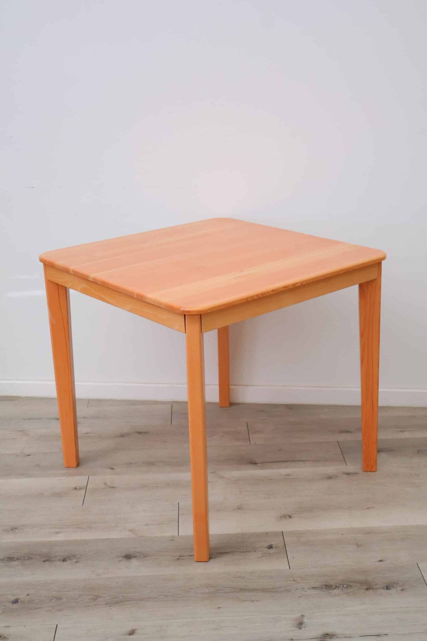 Classic Square Table V179-1073