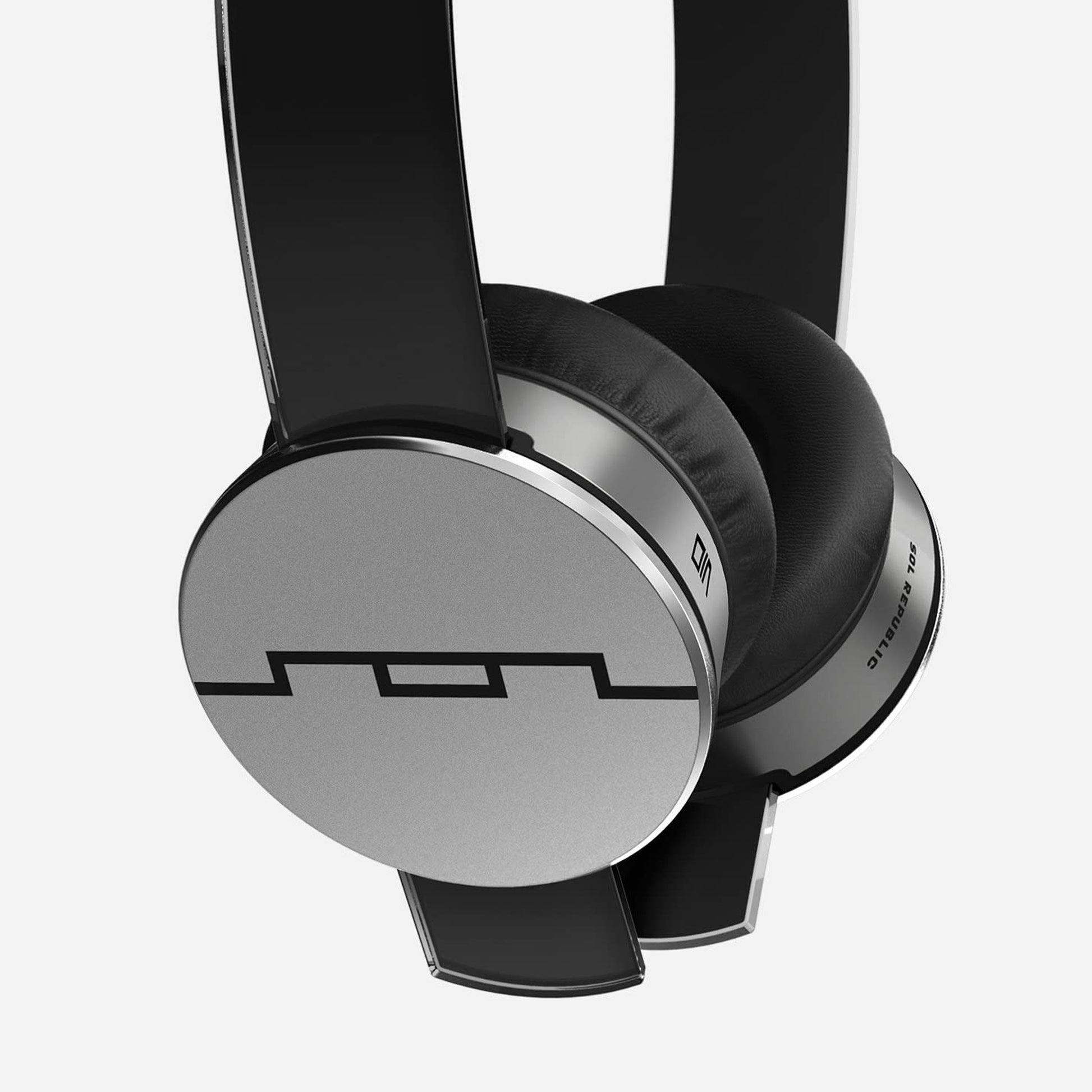 SOL Republic Tracks HD High Def V10 Headphones On Ear Wired Black V185-124101BLK